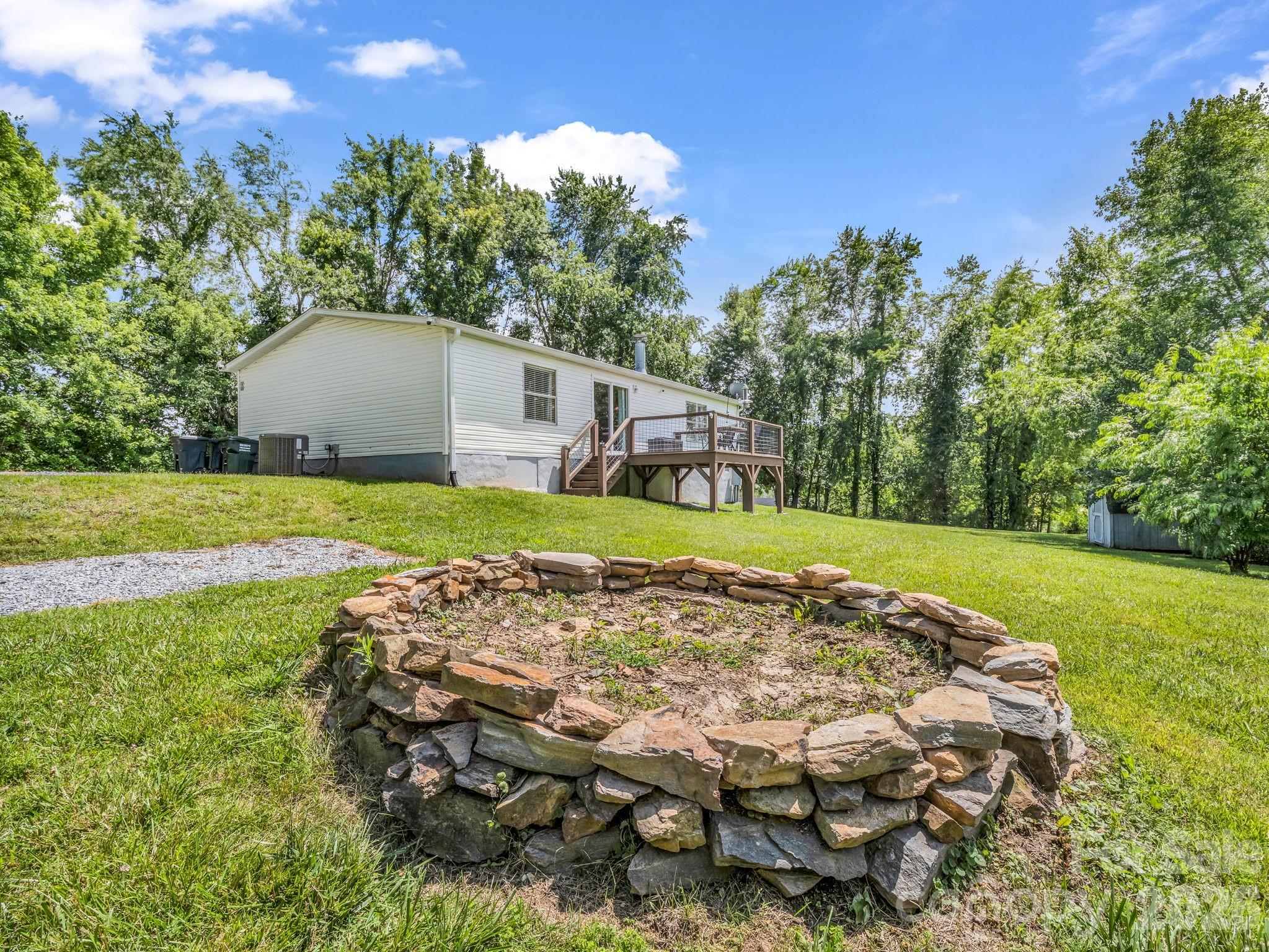 210 Banner Farm Road — Mills River