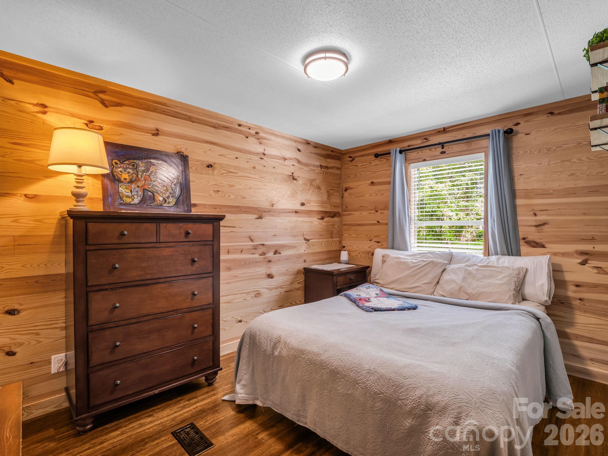 210 Banner Farm Road — Mills River