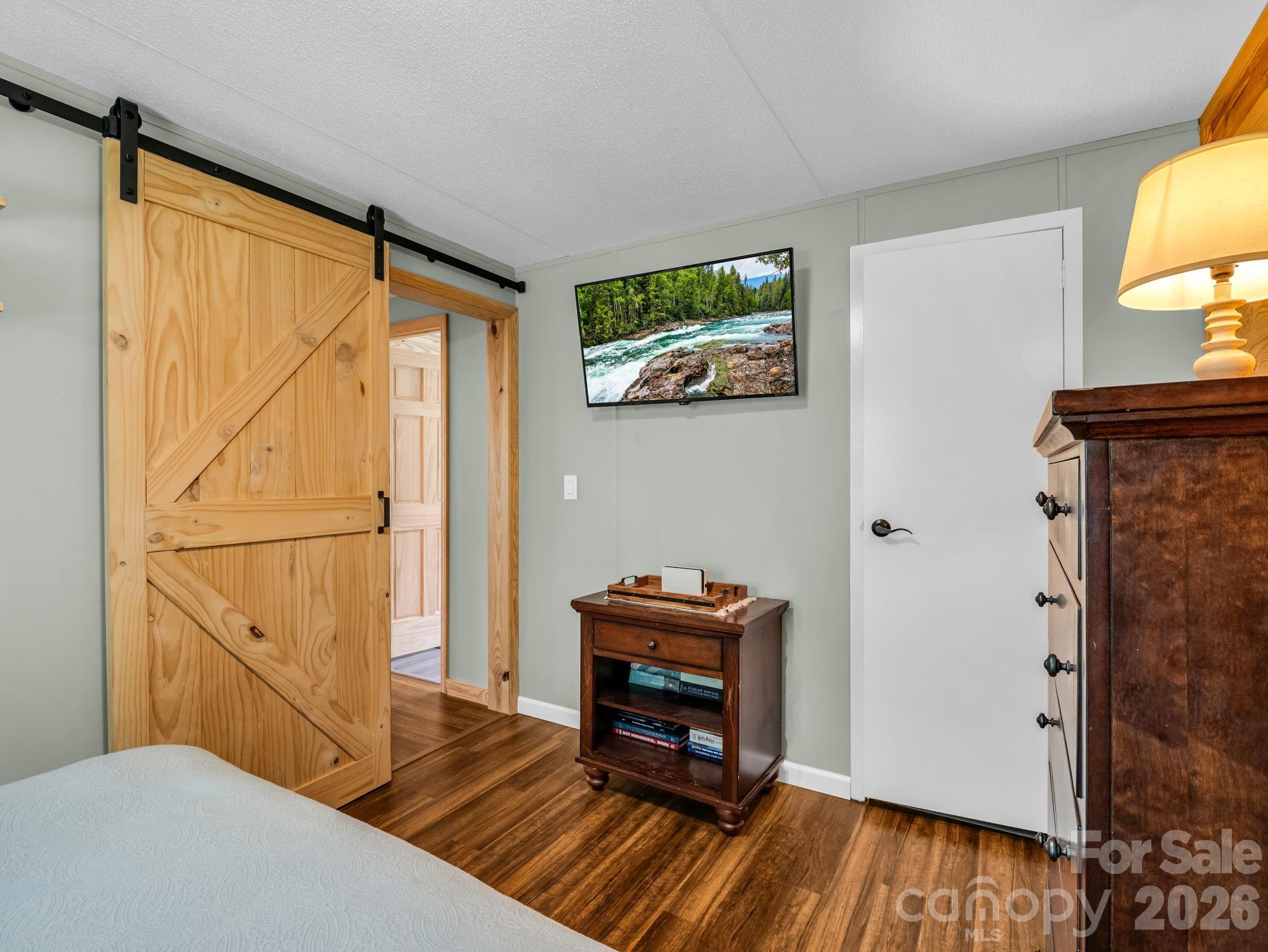 210 Banner Farm Road — Mills River