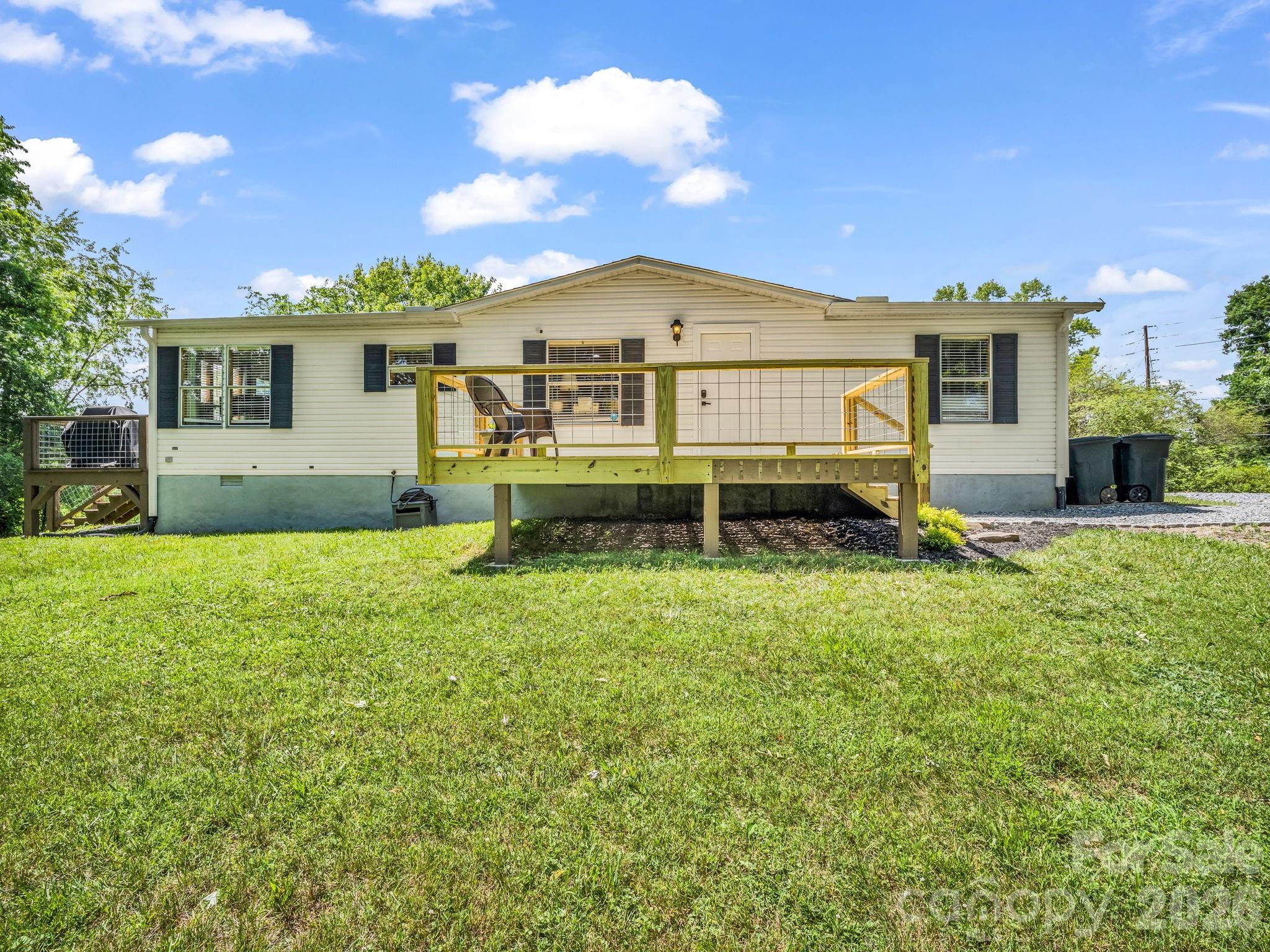 210 Banner Farm Road — Mills River