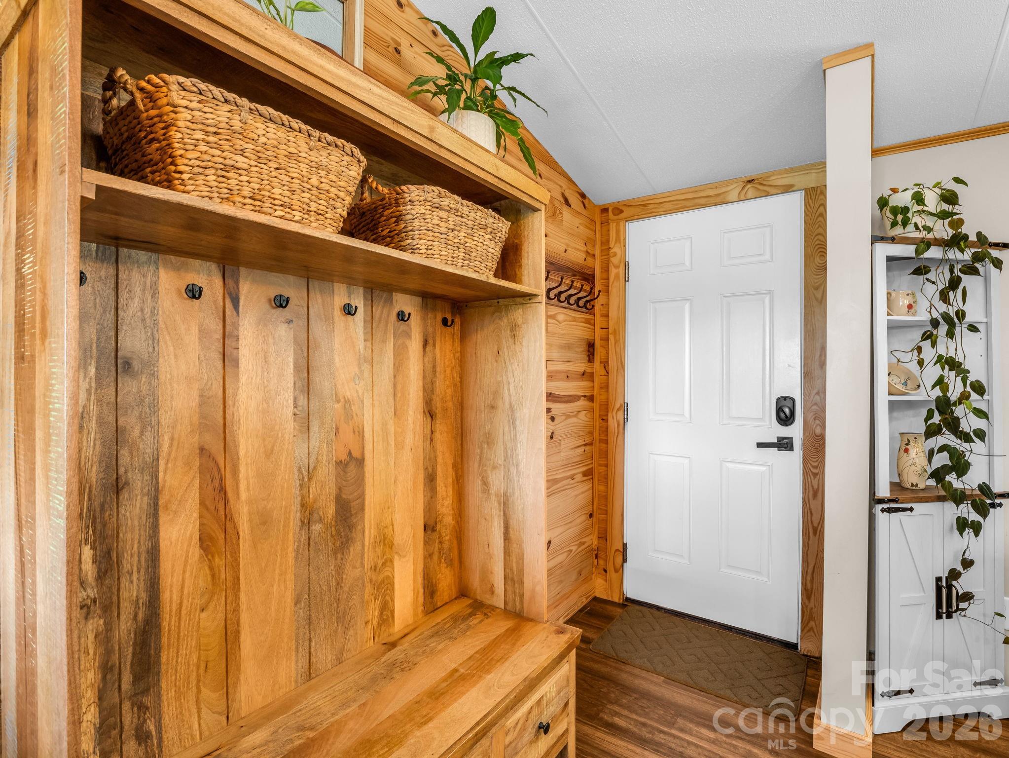 210 Banner Farm Road — Mills River