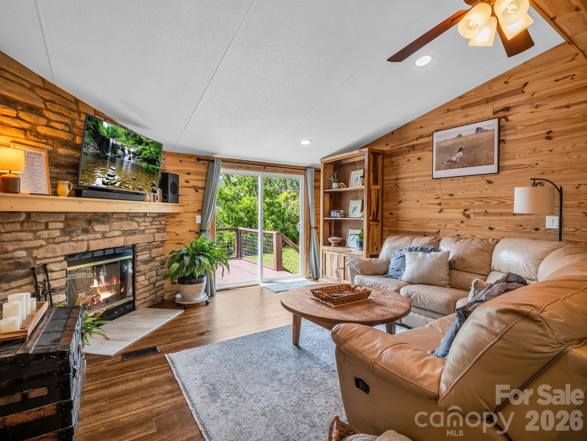 210 Banner Farm Road — Mills River