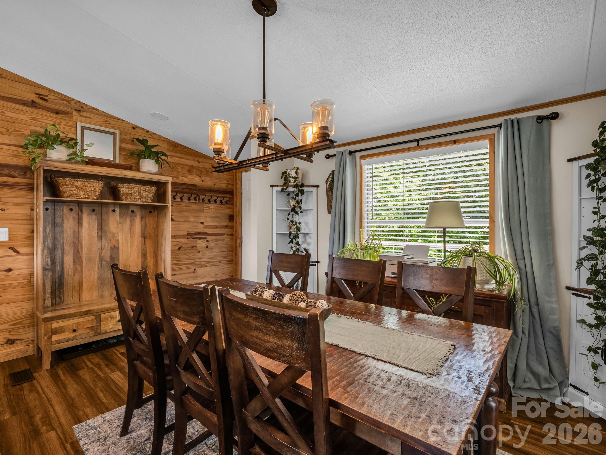 210 Banner Farm Road — Mills River