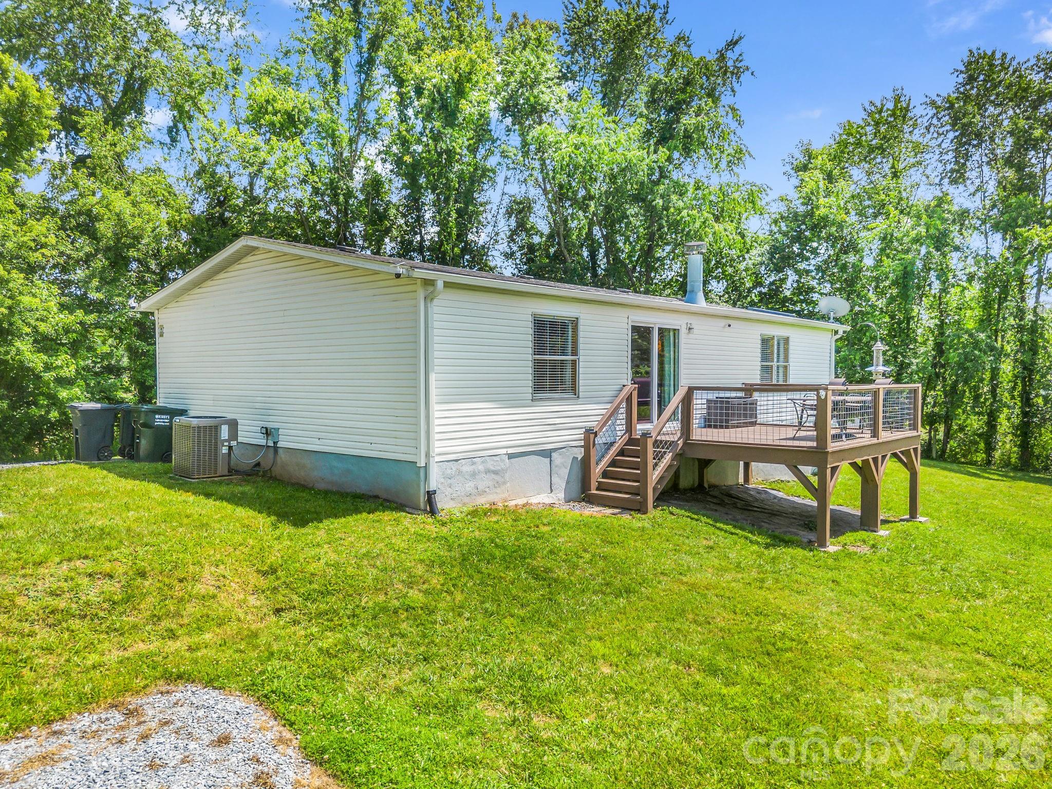 210 Banner Farm Road — Mills River