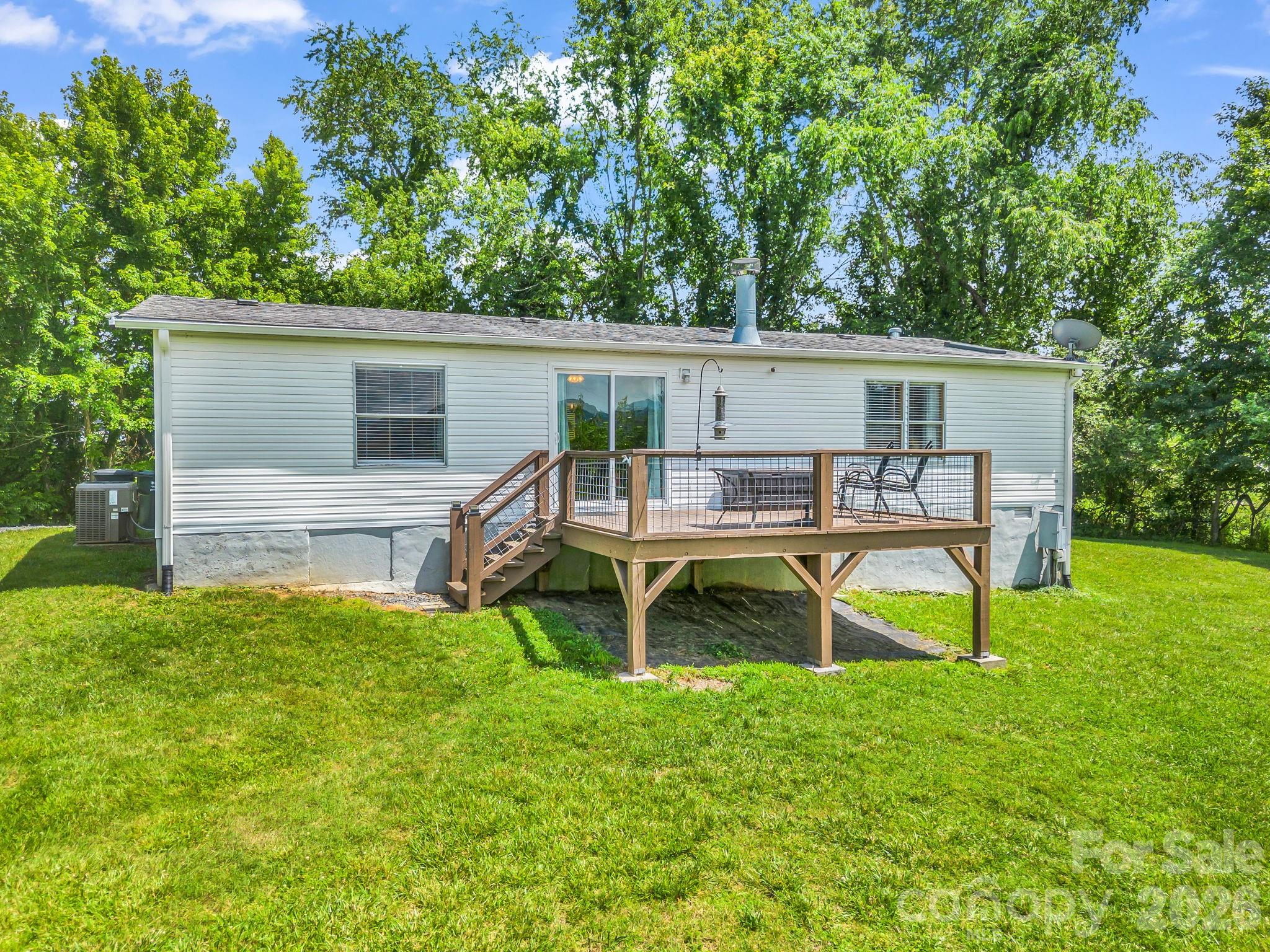 210 Banner Farm Road — Mills River