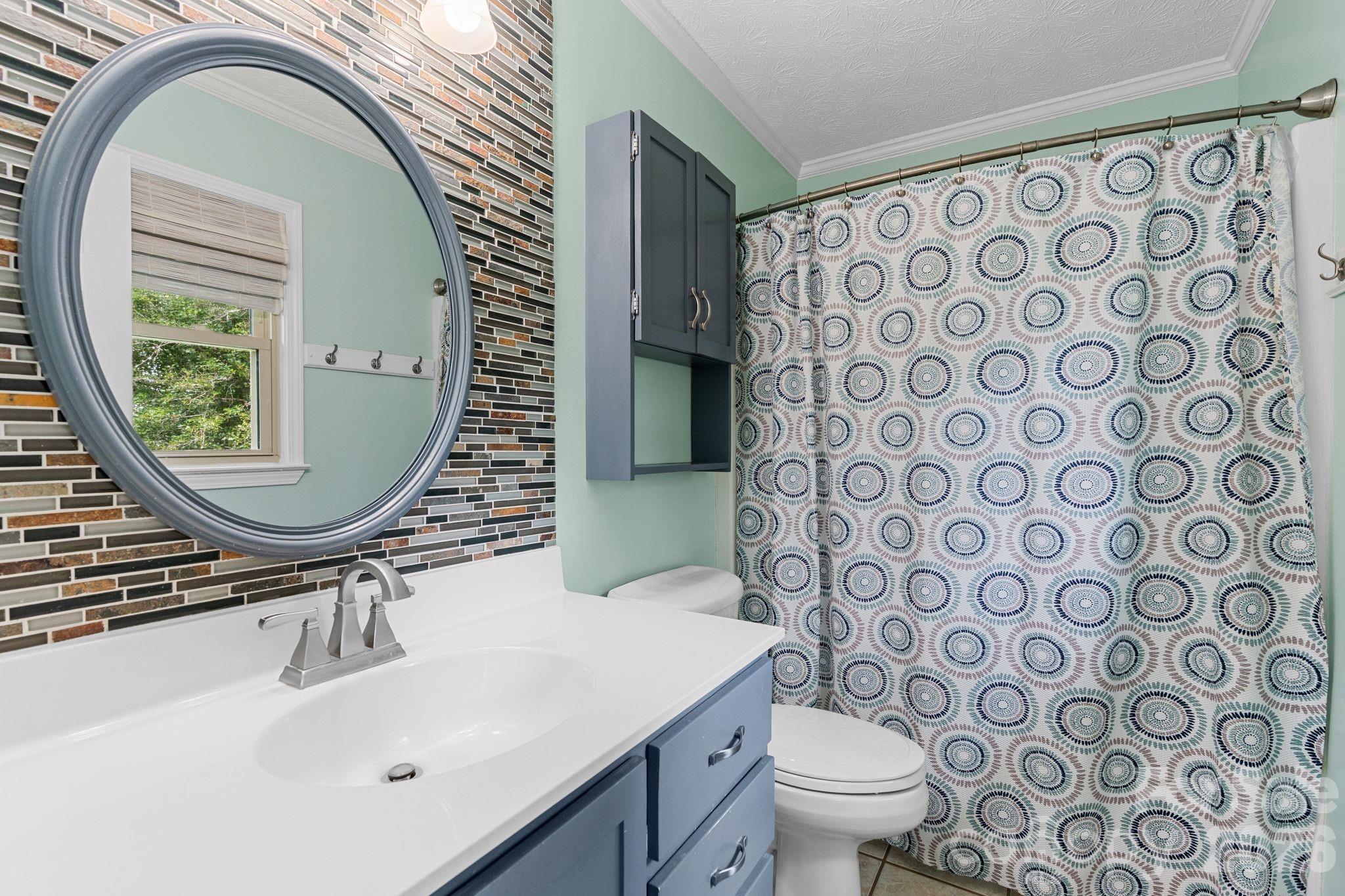 33 Coffey Circle — Asheville