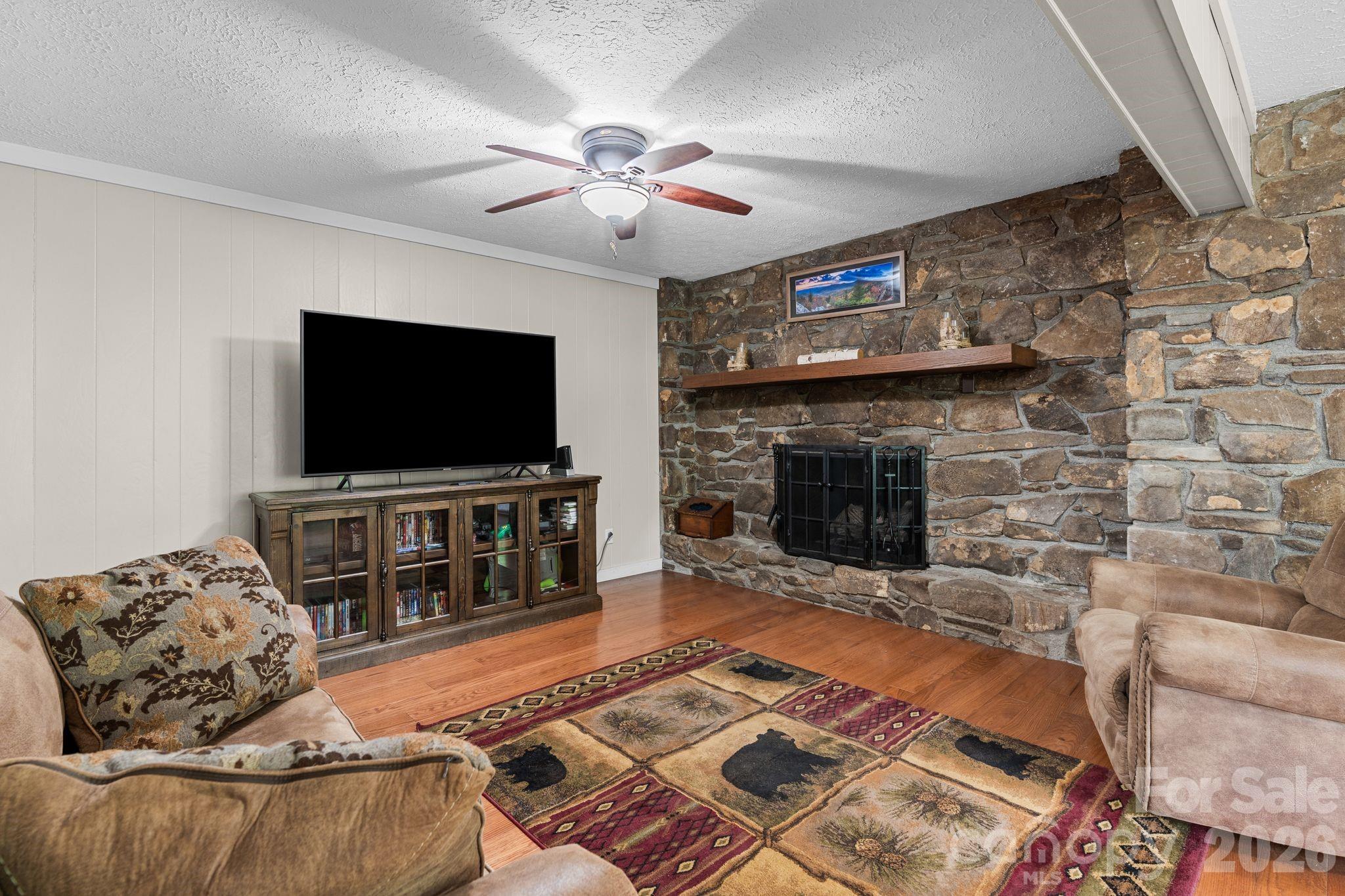 33 Coffey Circle — Asheville
