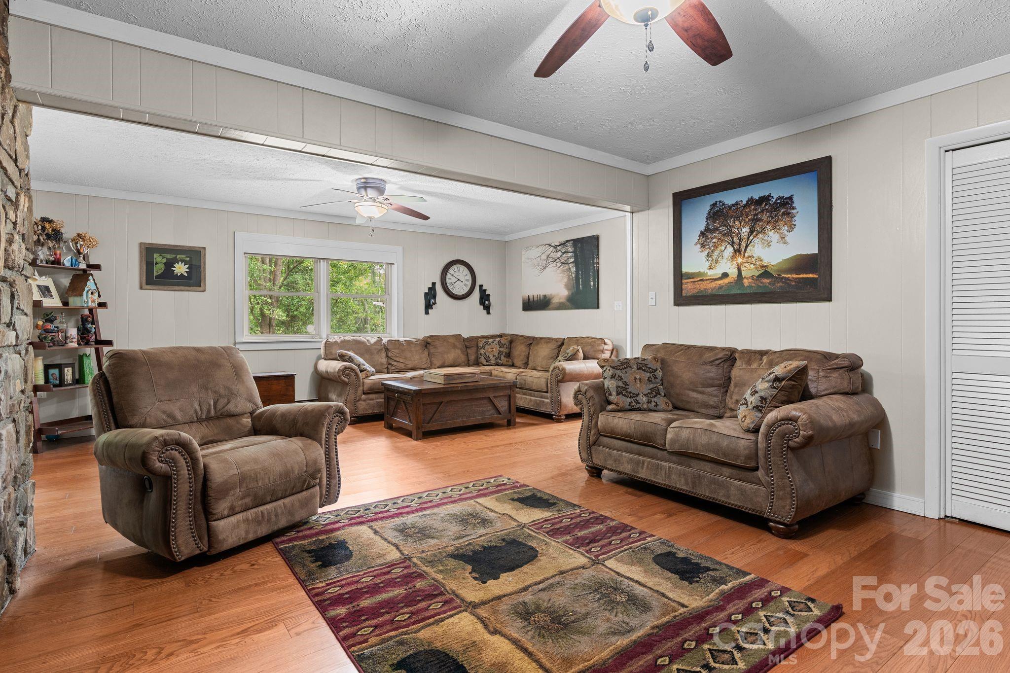 33 Coffey Circle — Asheville