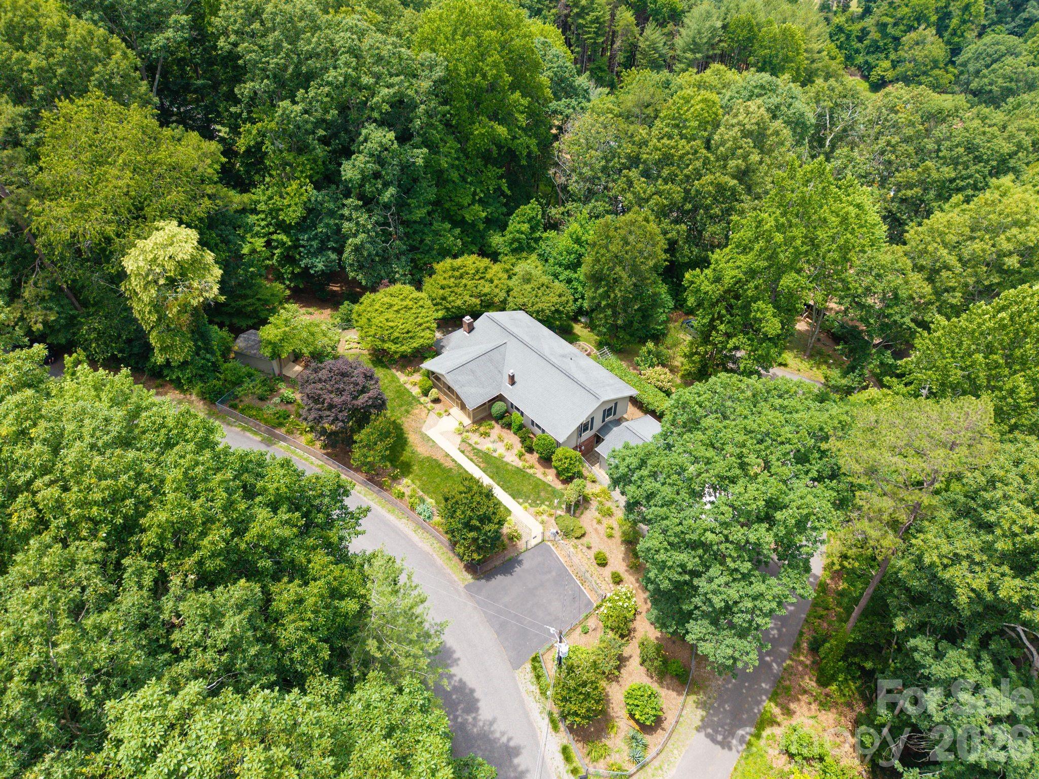 33 Coffey Circle — Asheville