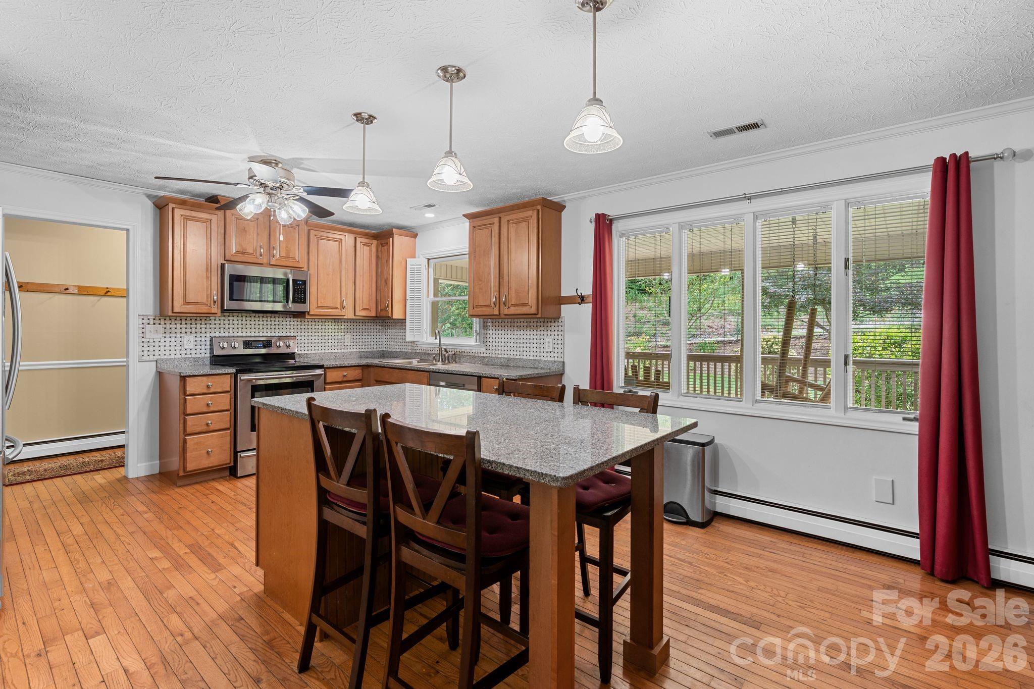 33 Coffey Circle — Asheville