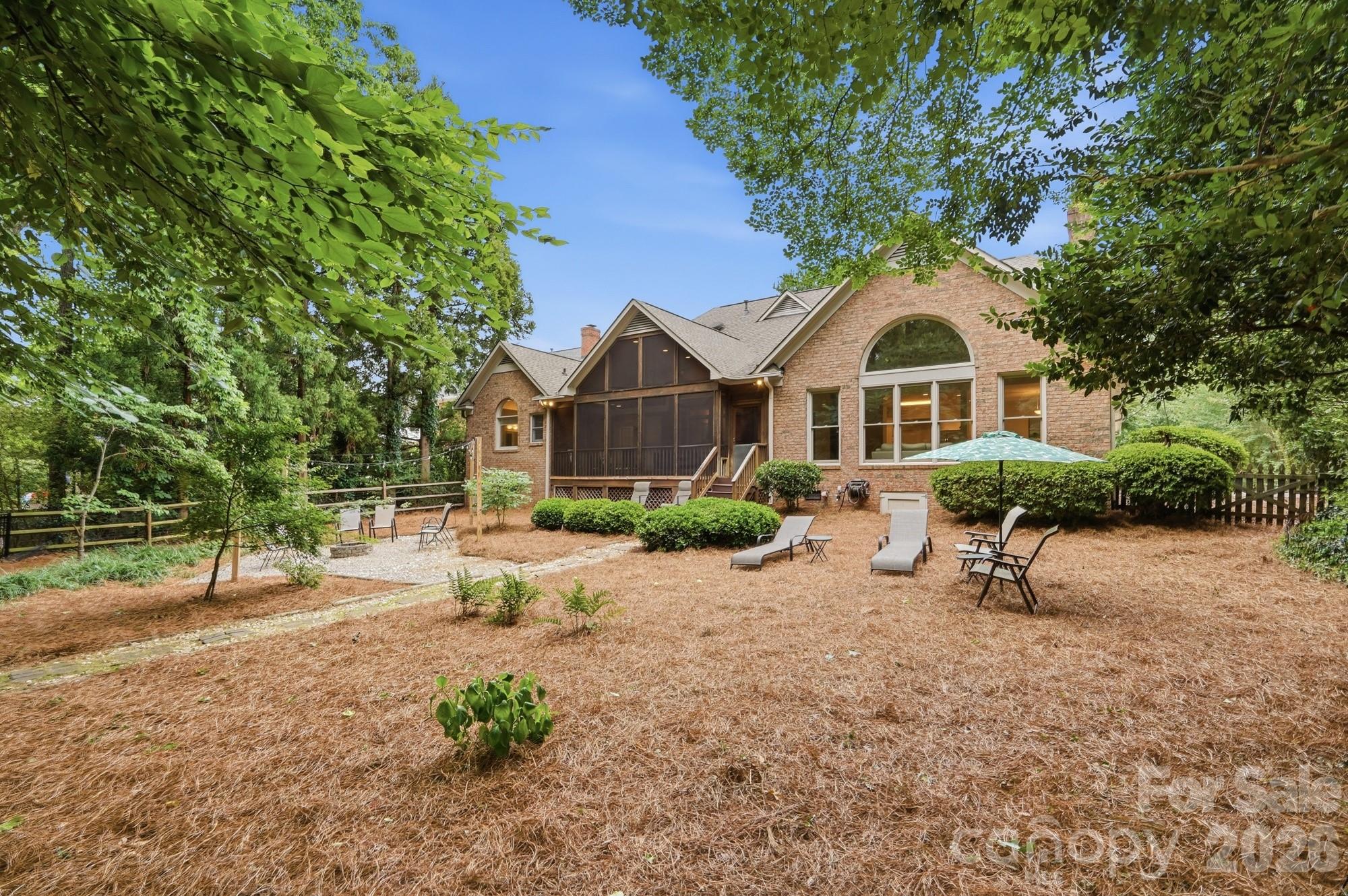 13101 Darby Chase Drive — Charlotte