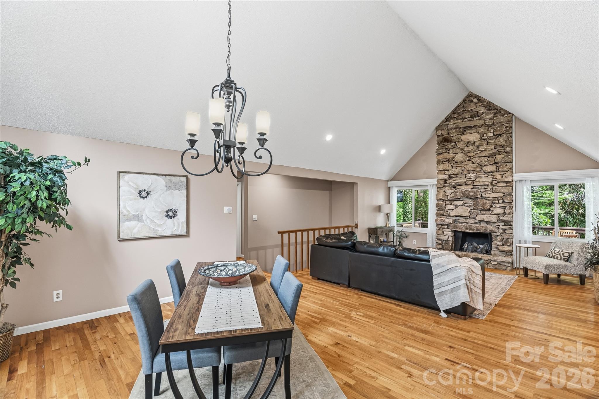 16 Canterbury Drive — Arden