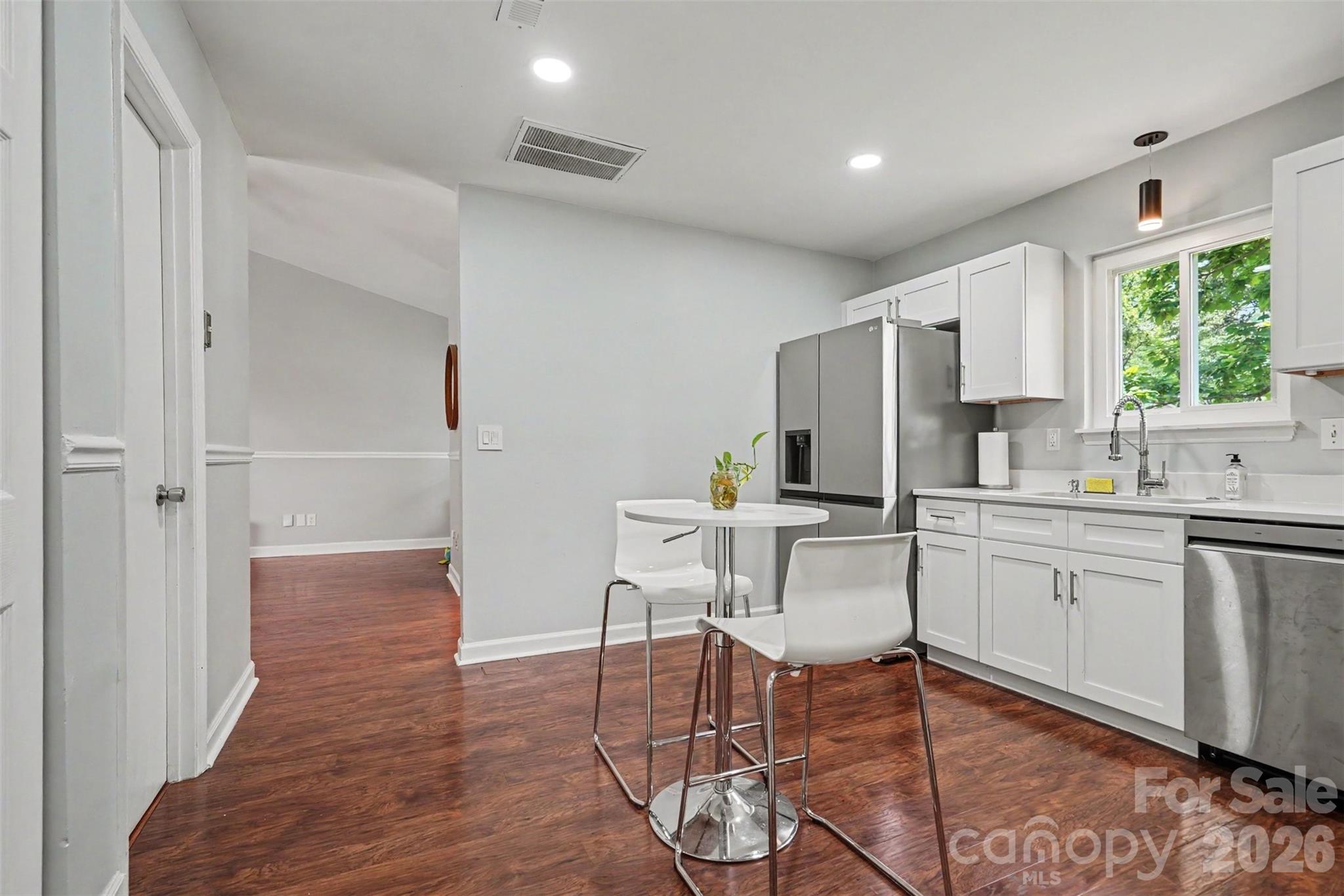 6008 Trysting Road — Charlotte