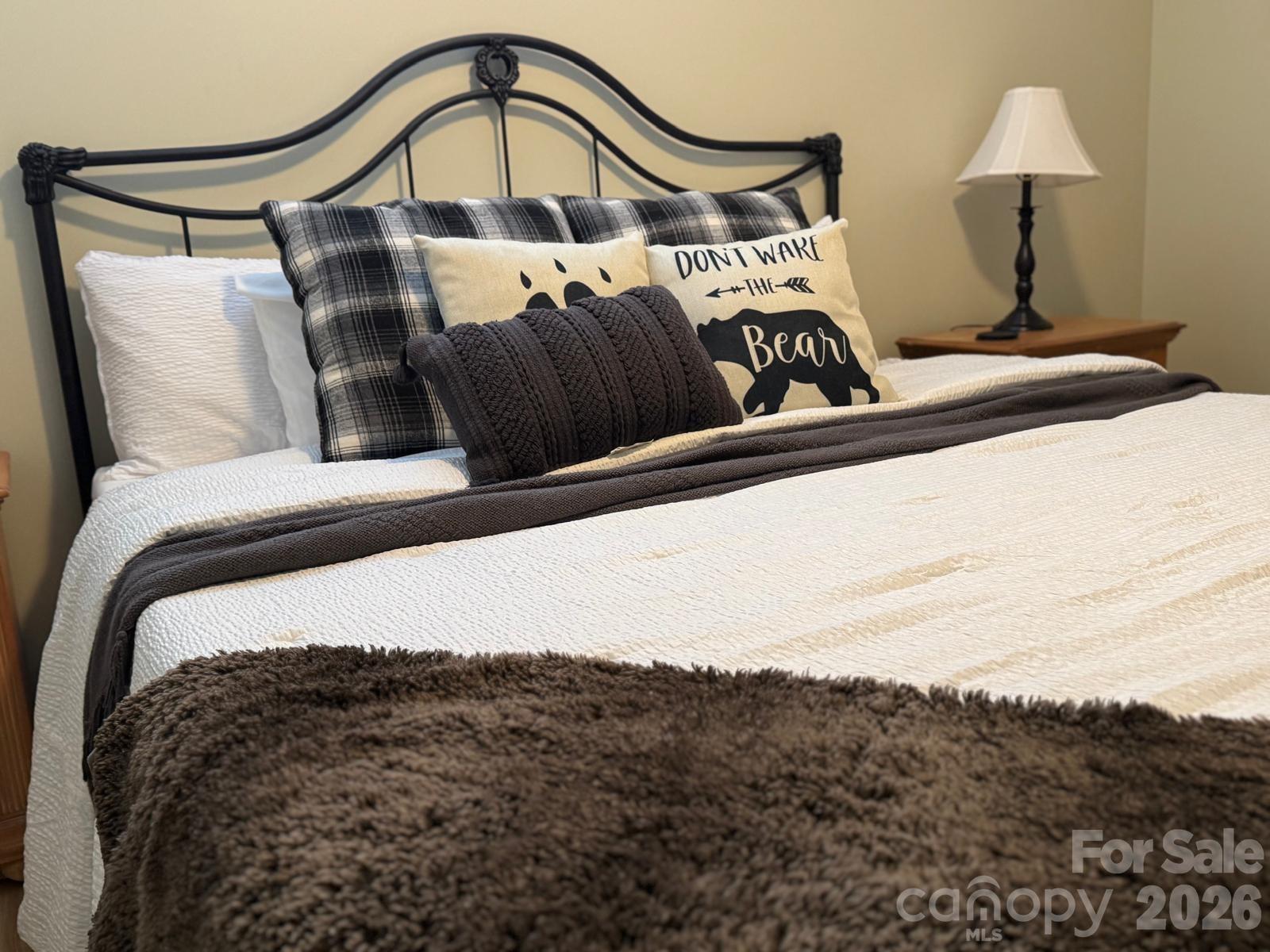 39 Rogers Creek Drive — Bakersville