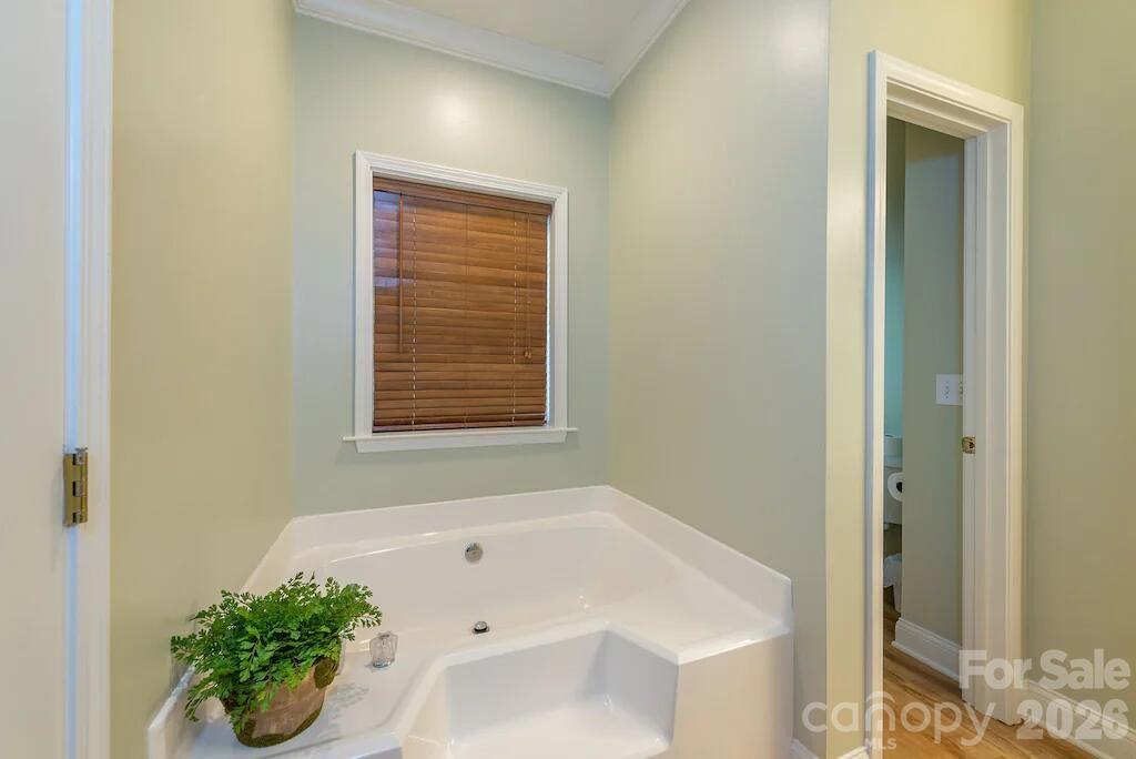 39 Rogers Creek Drive — Bakersville
