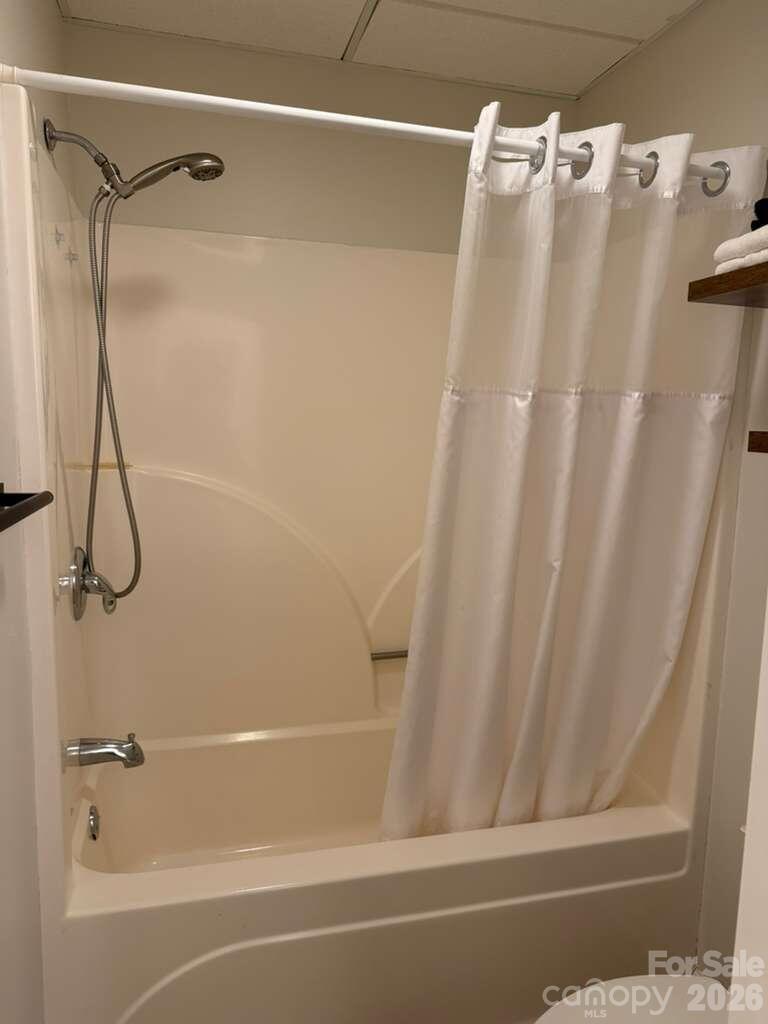 39 Rogers Creek Drive — Bakersville