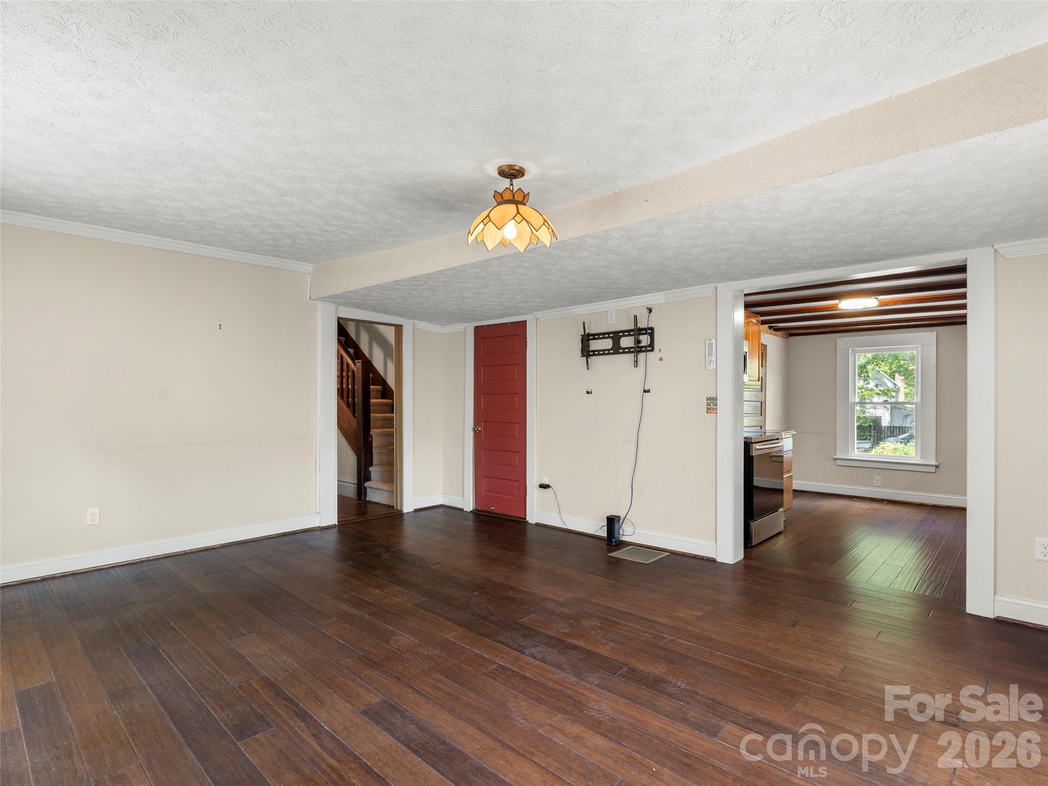 54 Louisiana Avenue — Saluda