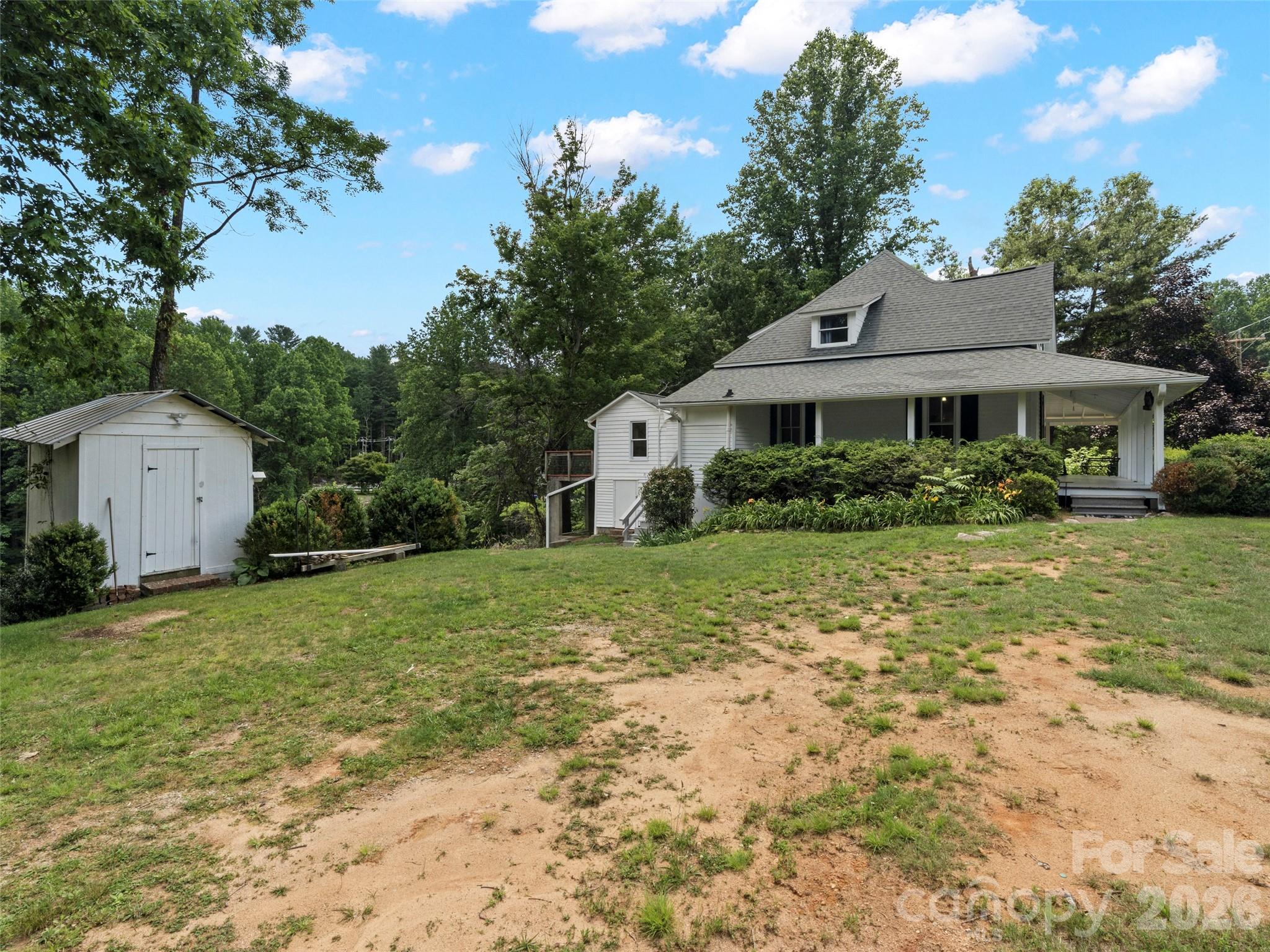 54 Louisiana Avenue — Saluda
