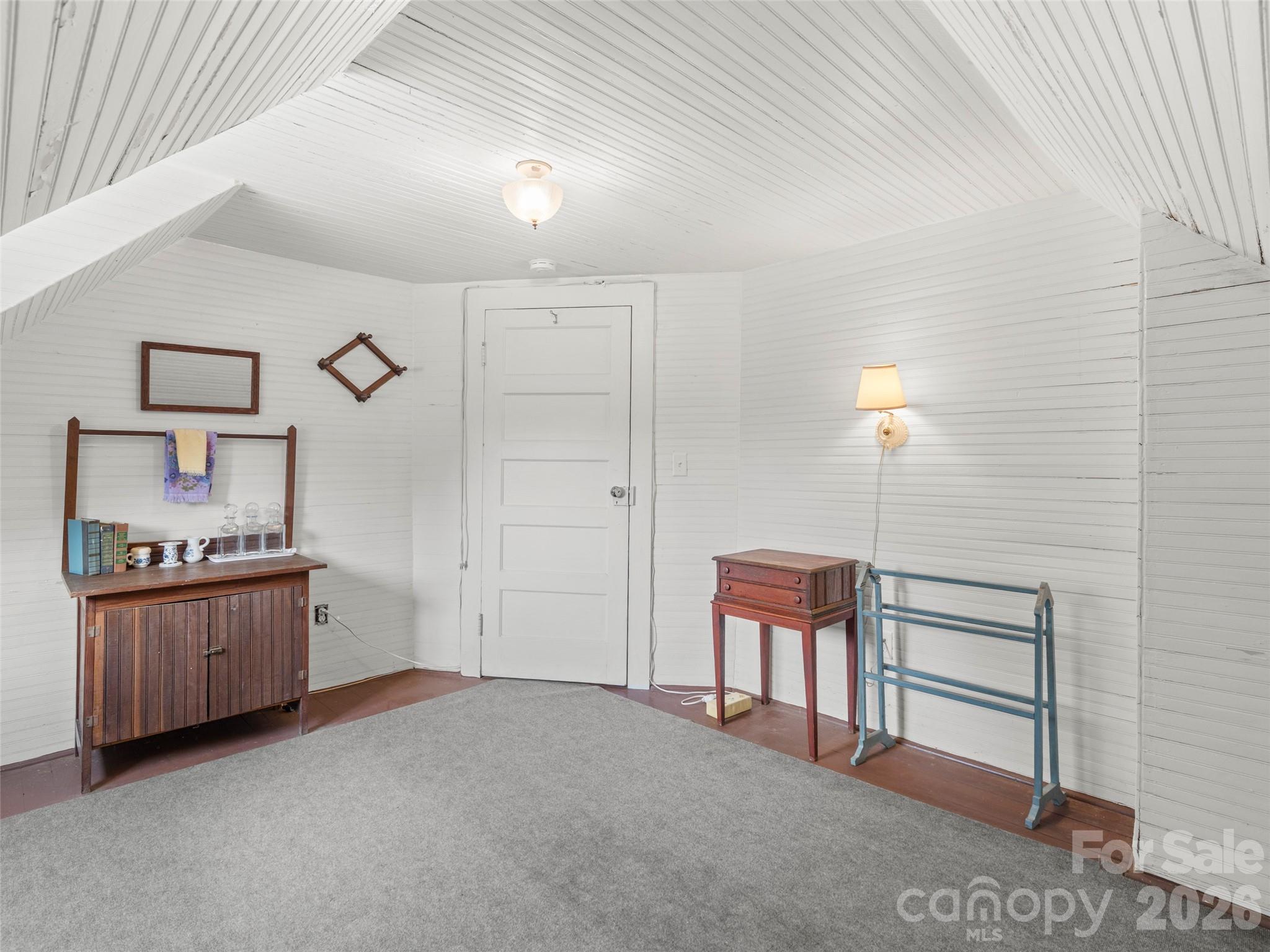 54 Louisiana Avenue — Saluda