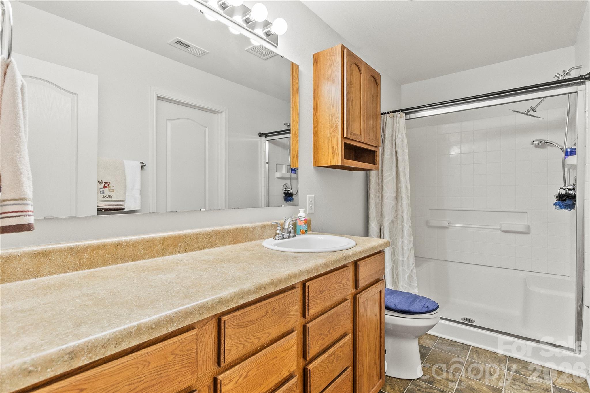 1143 Adirondak Drive — Gastonia