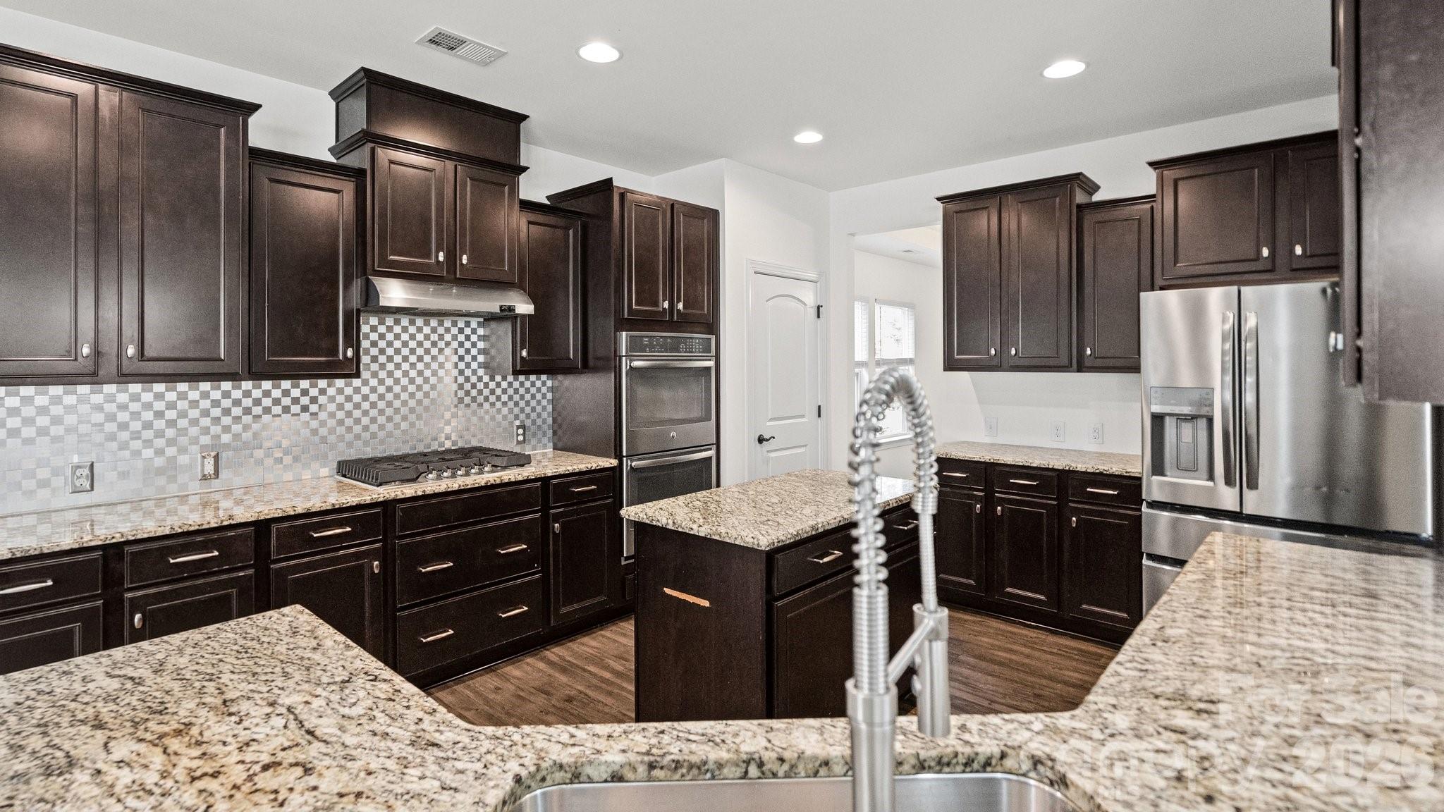 7235 Barefoot Forest Drive — Charlotte