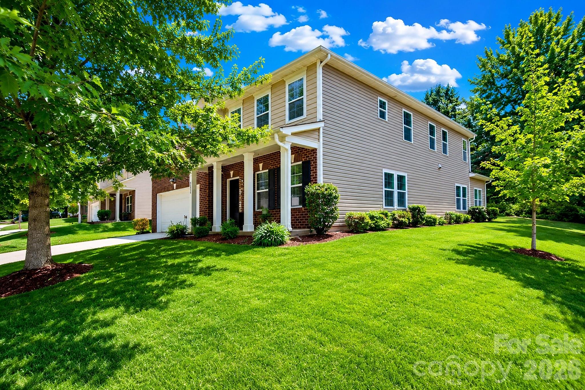 7235 Barefoot Forest Drive — Charlotte