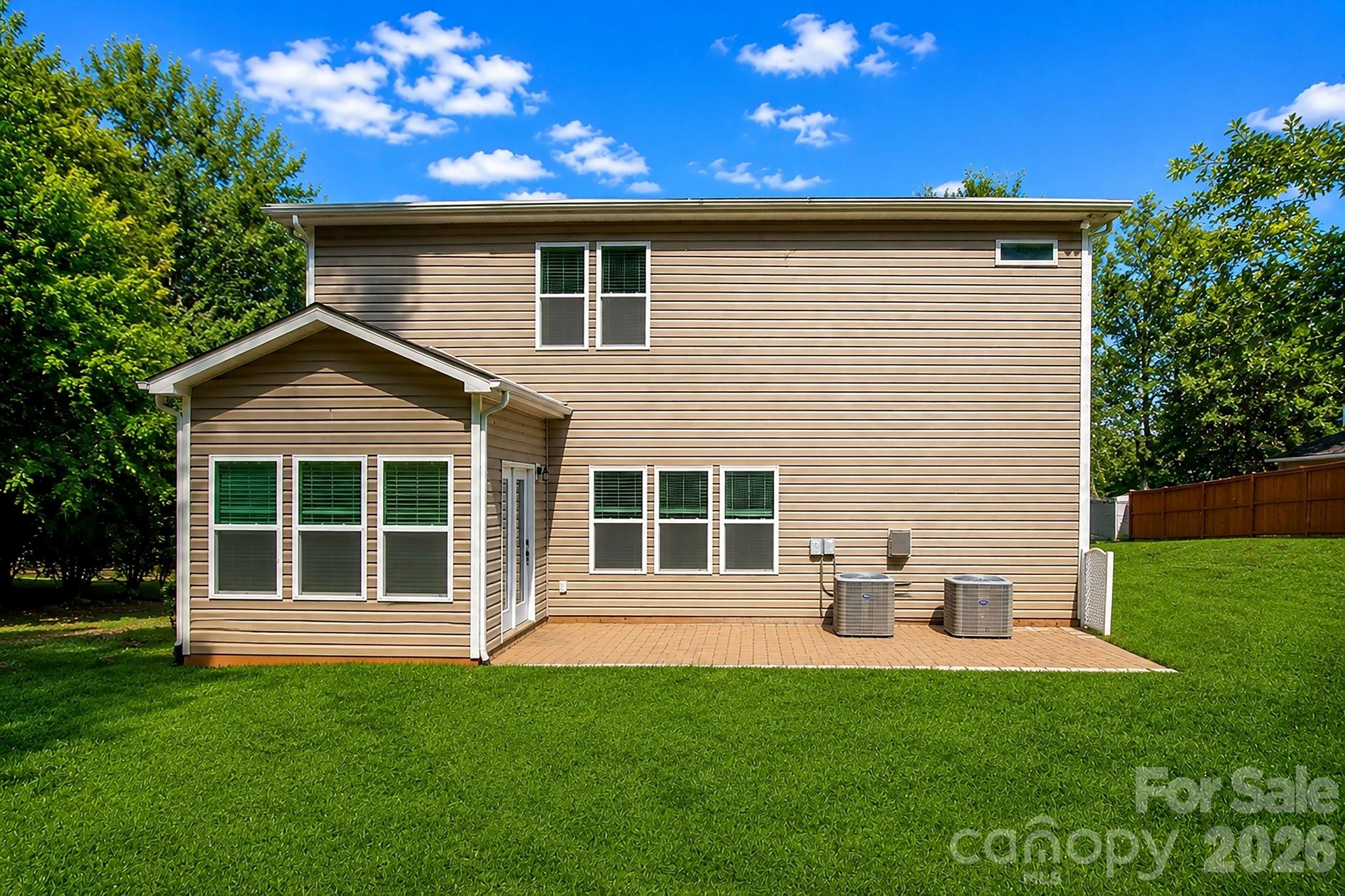 7235 Barefoot Forest Drive — Charlotte