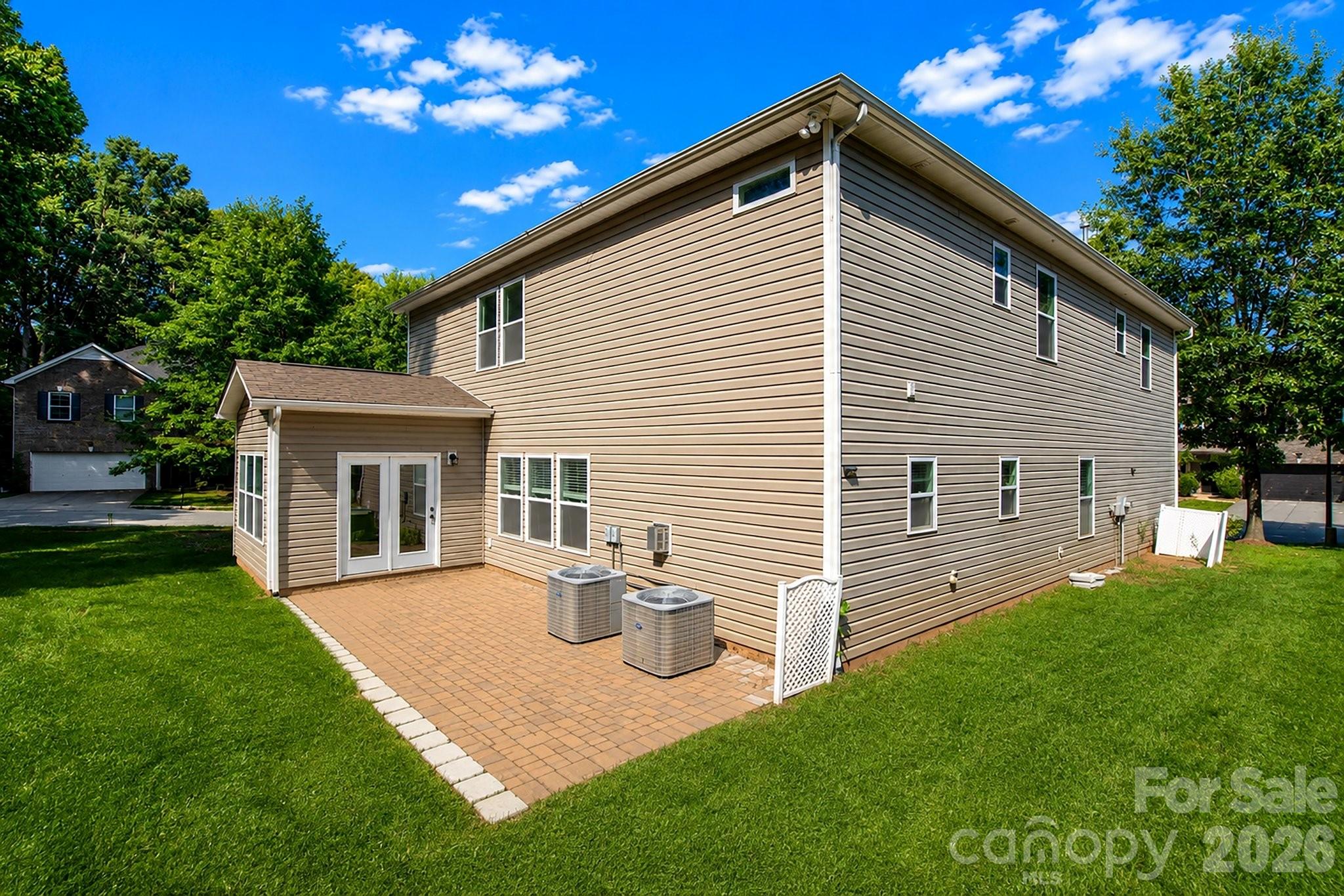 7235 Barefoot Forest Drive — Charlotte