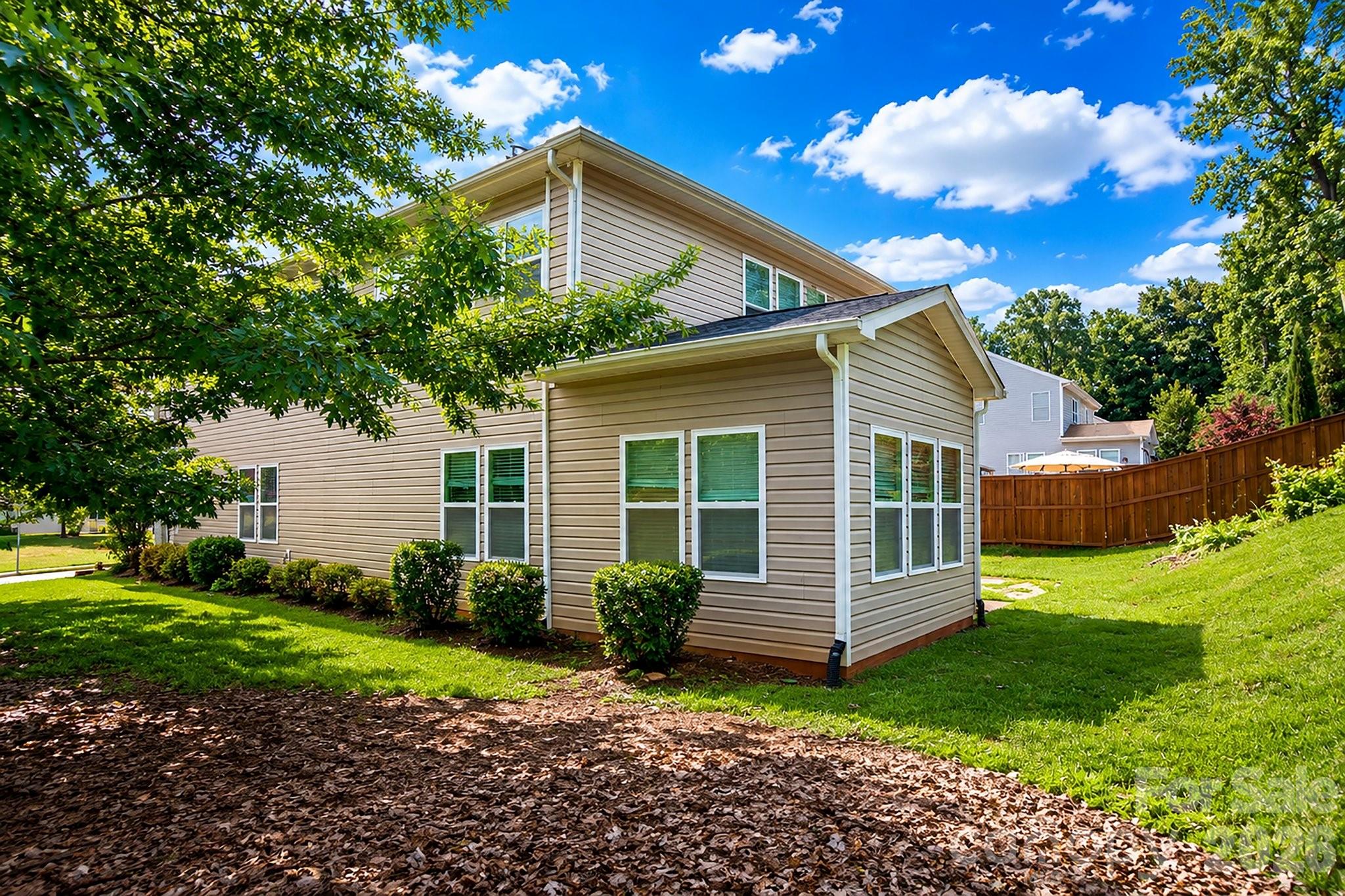 7235 Barefoot Forest Drive — Charlotte