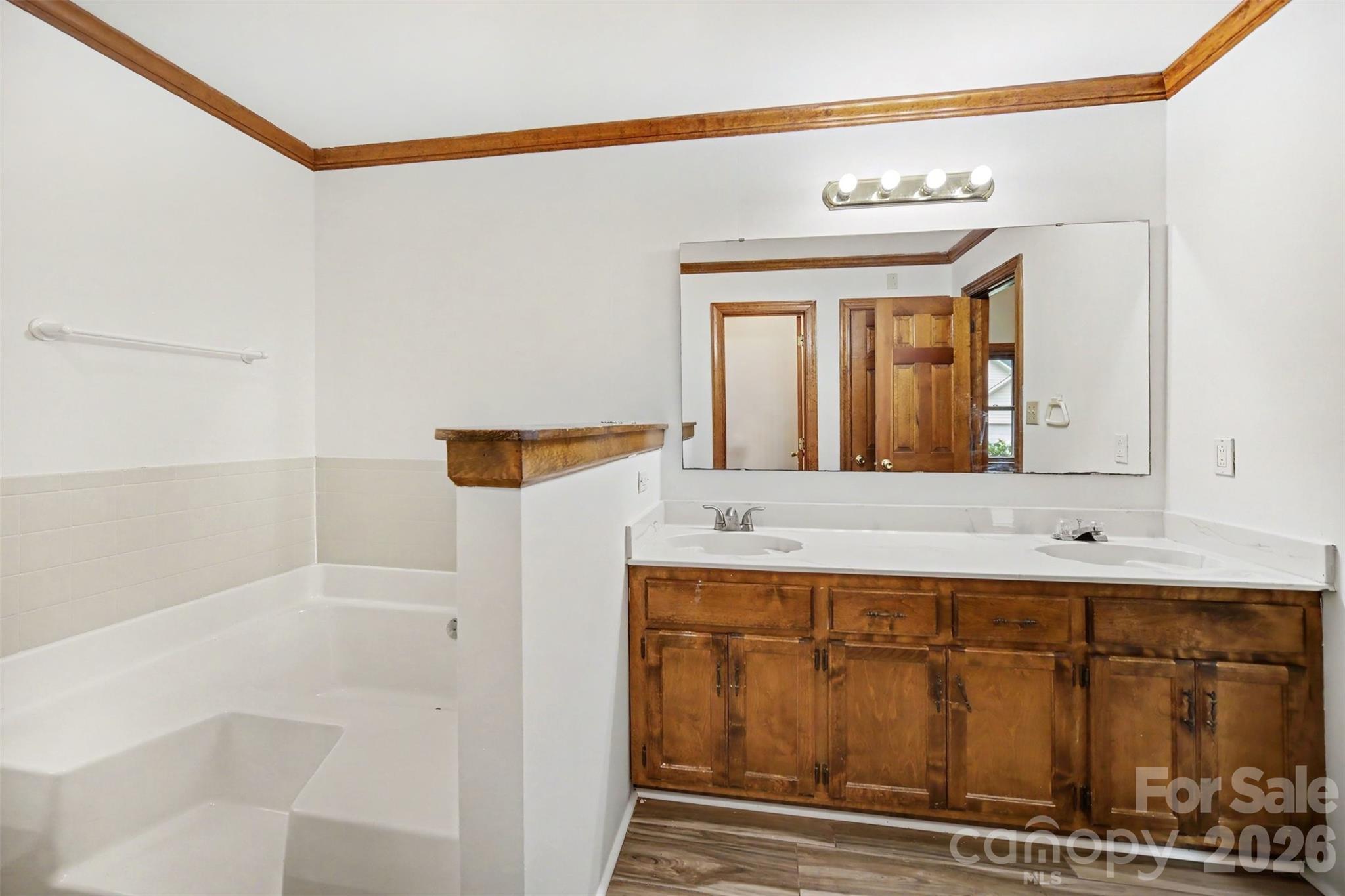 3017 Mill Stream Court — Matthews