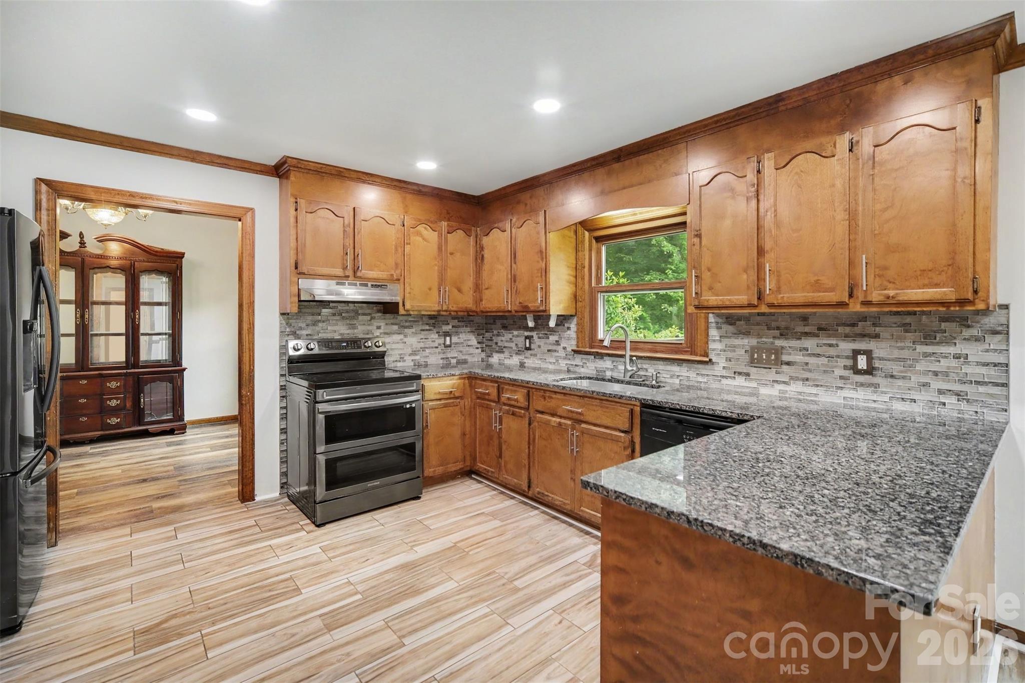 3017 Mill Stream Court — Matthews