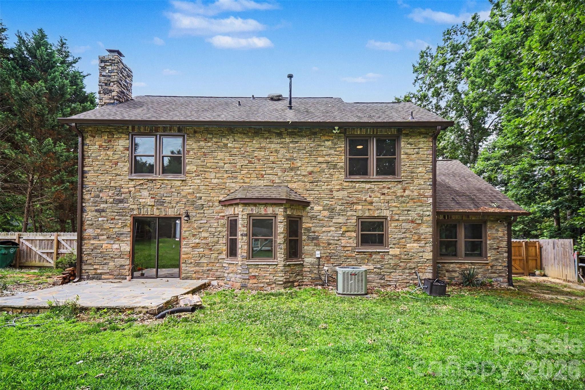 3017 Mill Stream Court — Matthews
