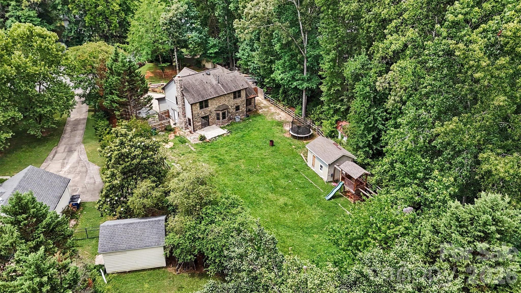 3017 Mill Stream Court — Matthews