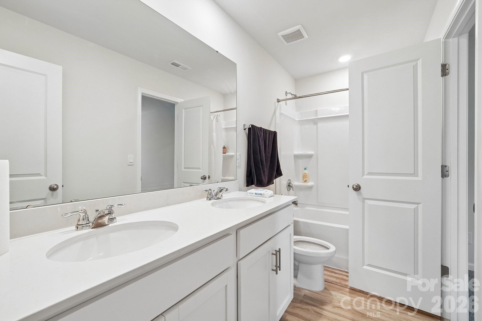 126 Woodhall Way — Troutman