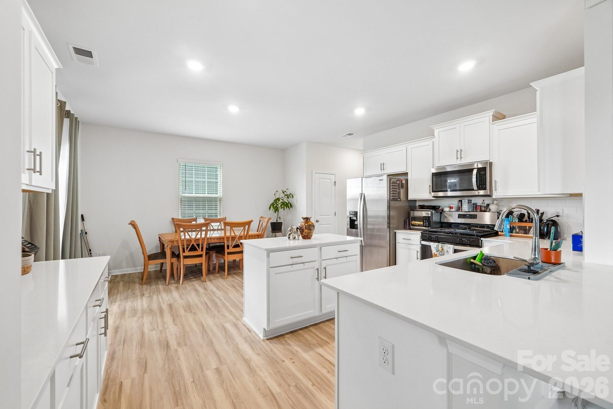 126 Woodhall Way — Troutman