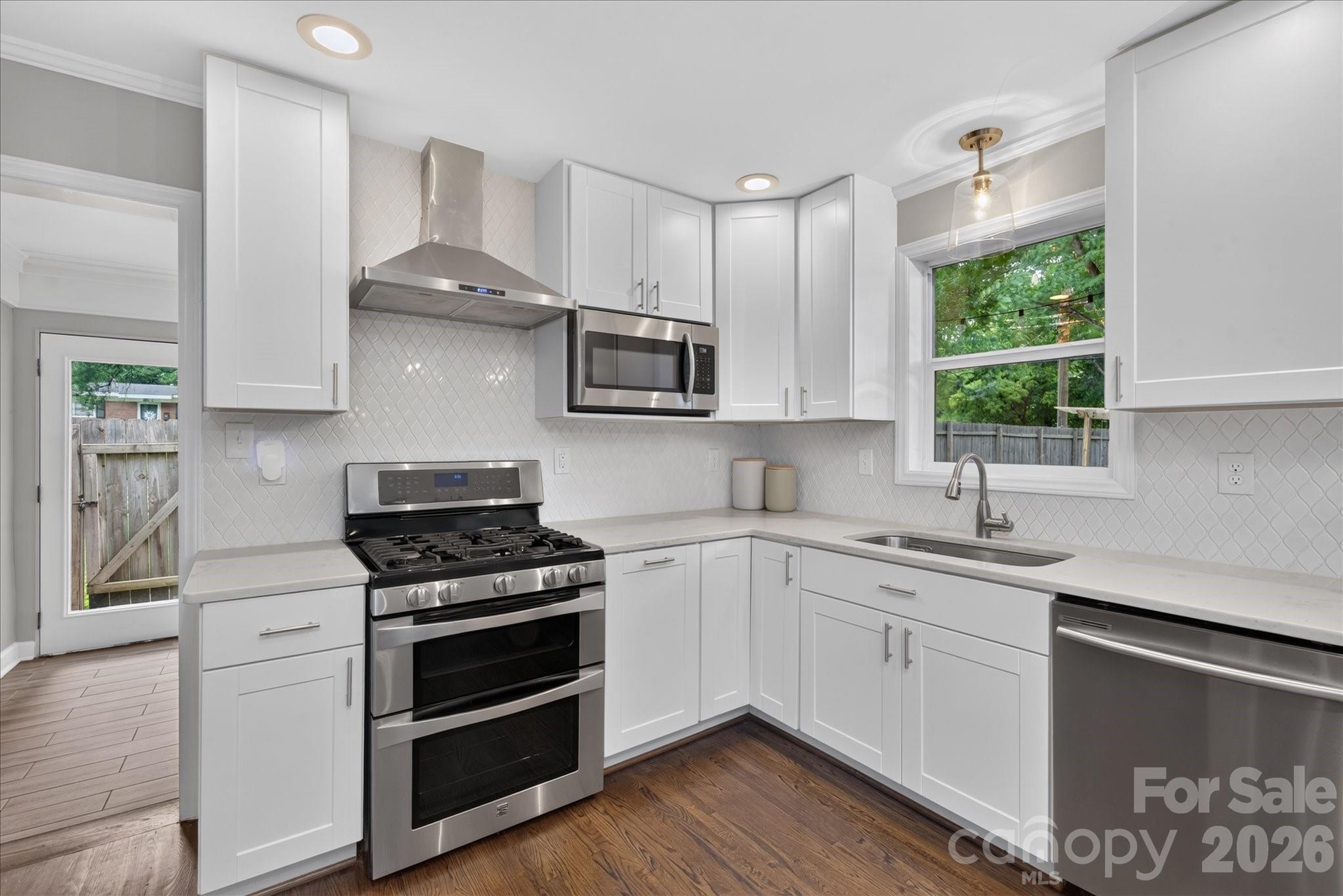 5201 Glenham Drive — Charlotte