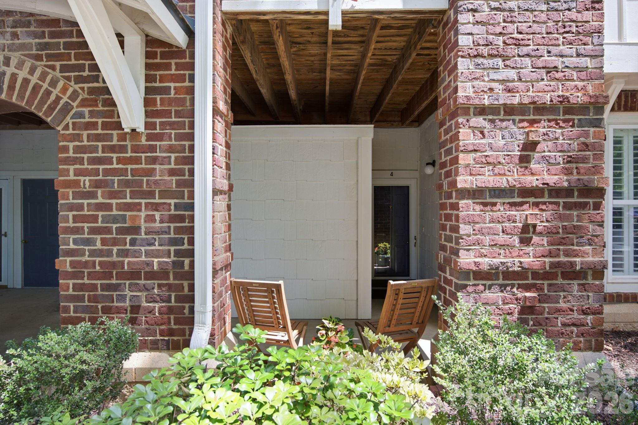 915 Northeast Drive #4 — Davidson