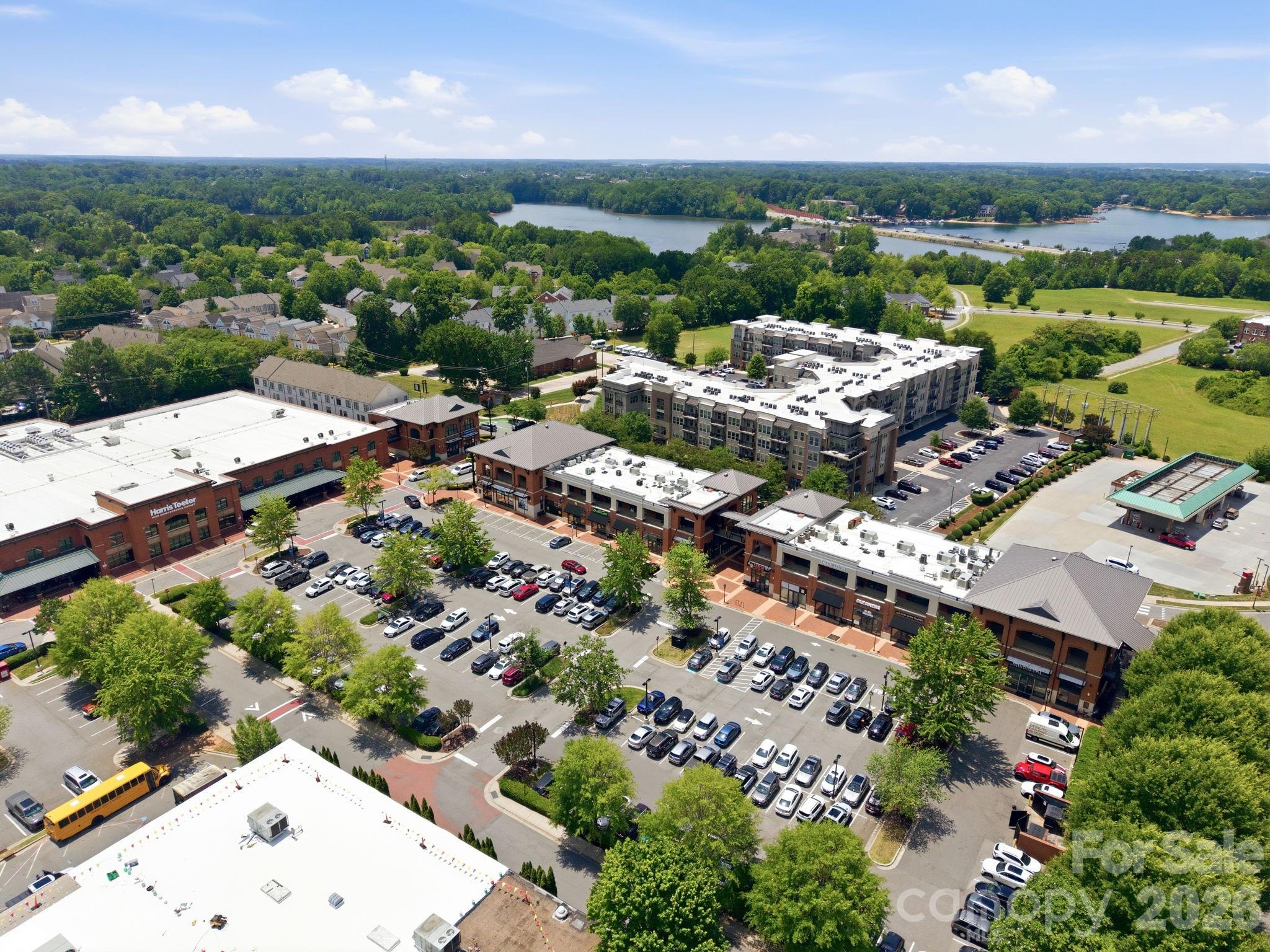 915 Northeast Drive #4 — Davidson