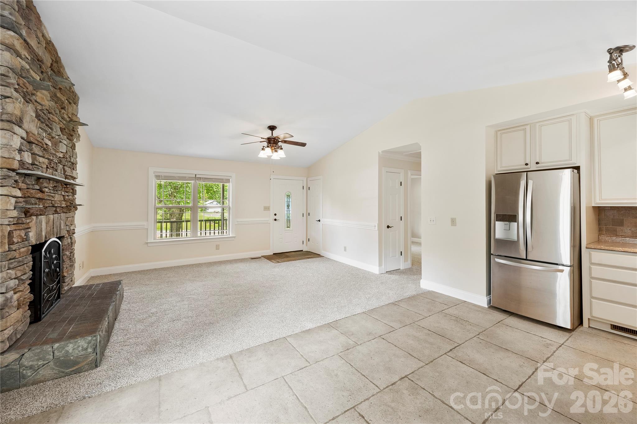 1050 Hay Row Road — Clover