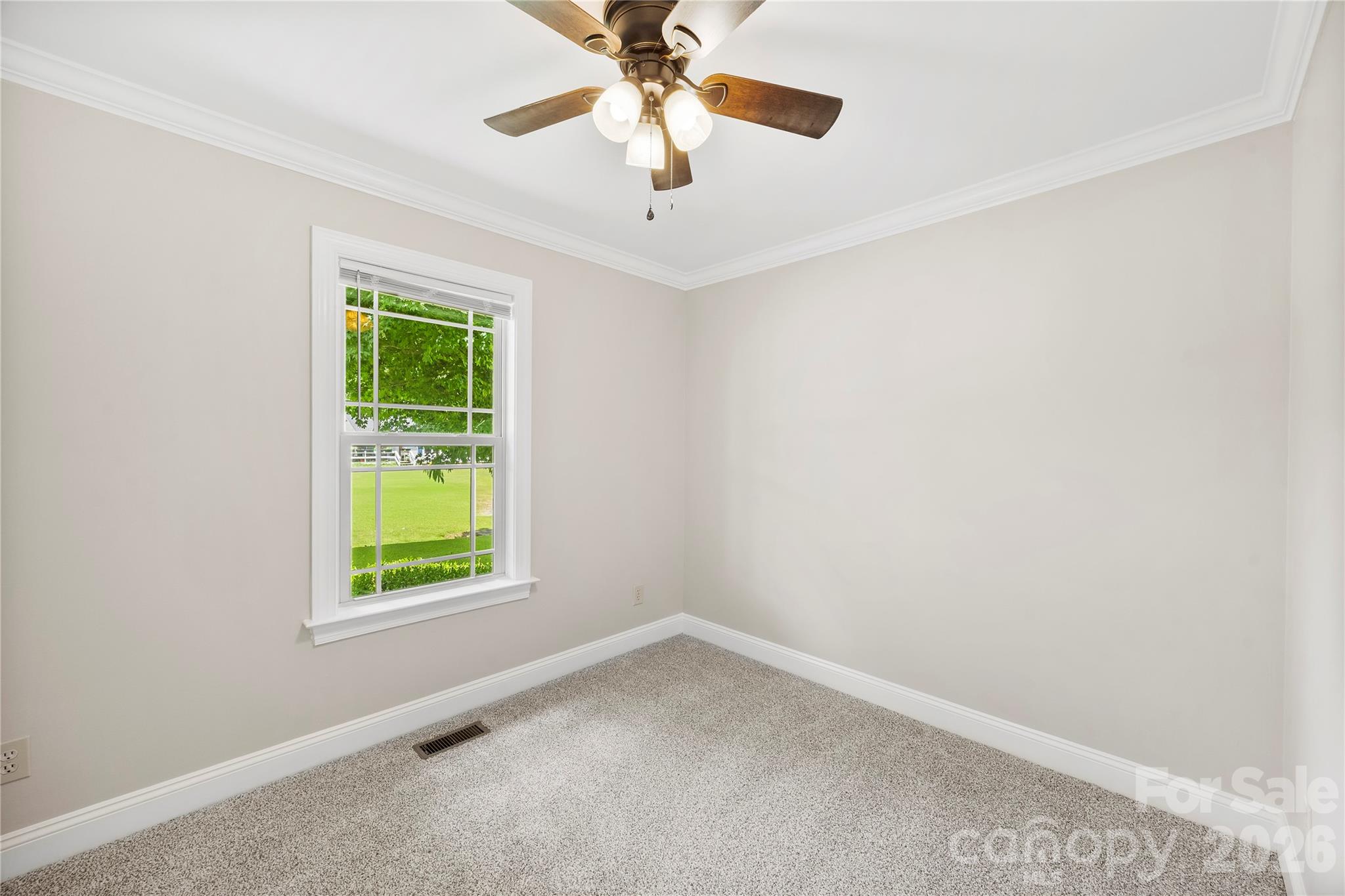 1050 Hay Row Road — Clover