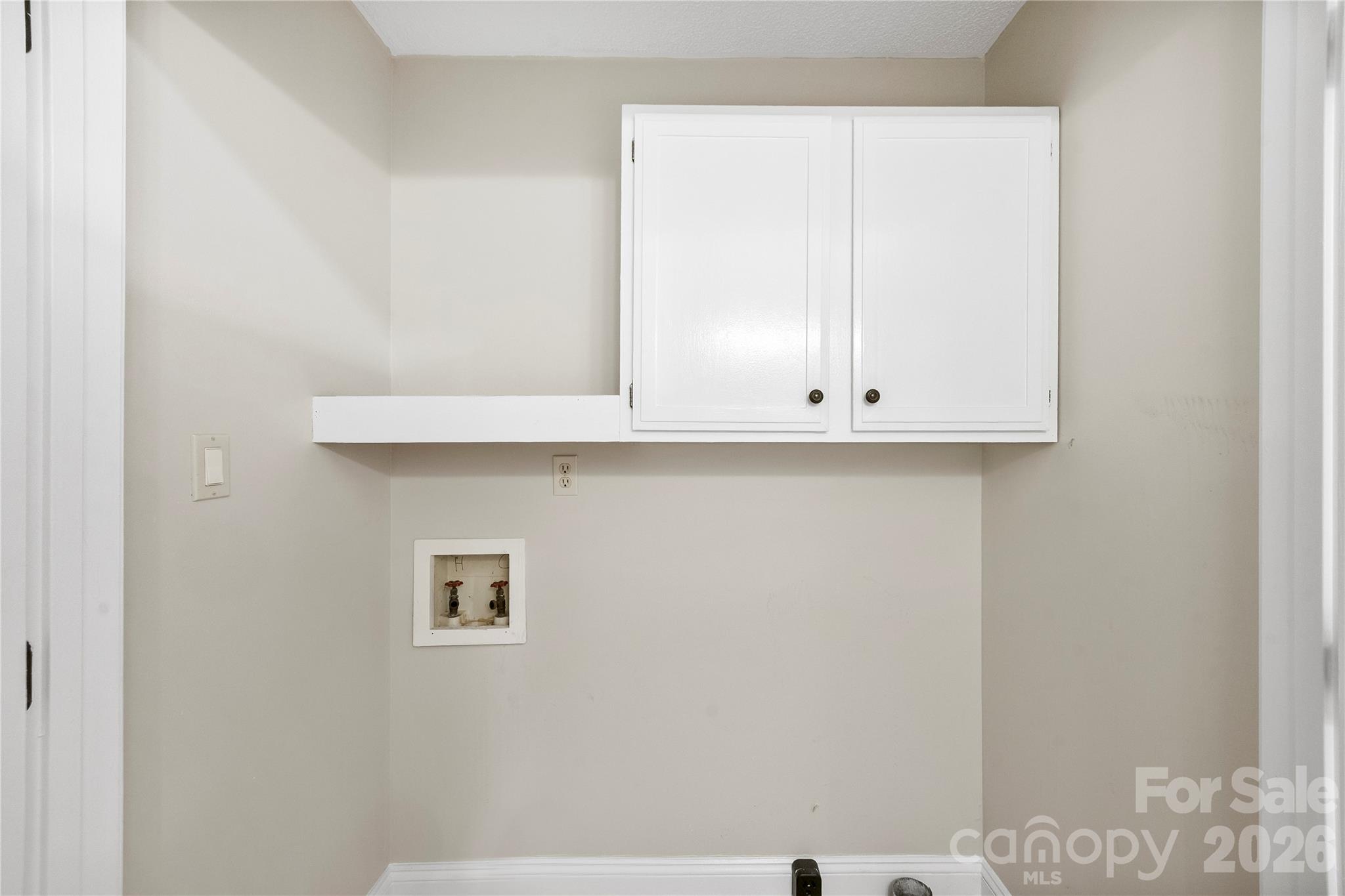 1050 Hay Row Road — Clover
