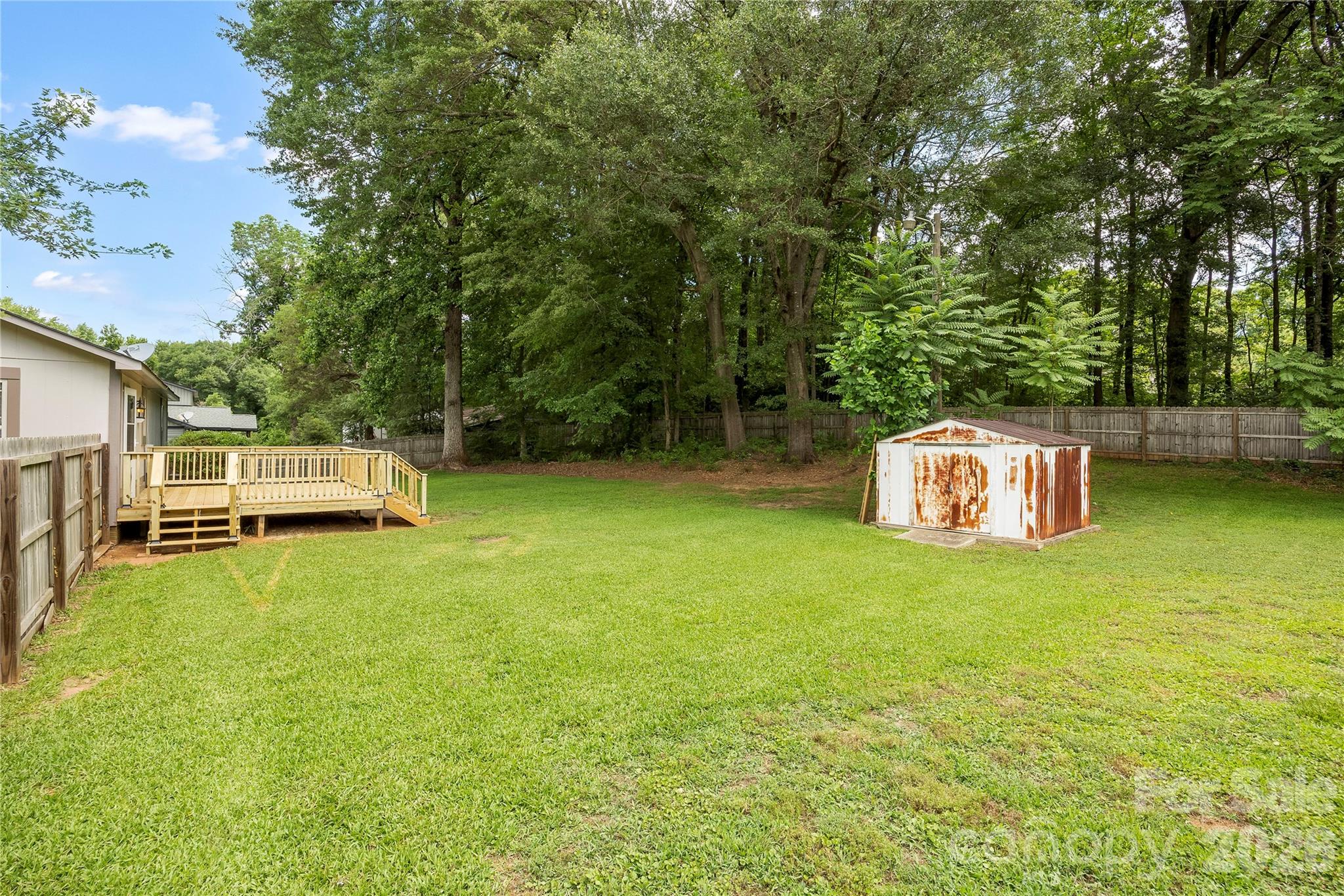 1050 Hay Row Road — Clover