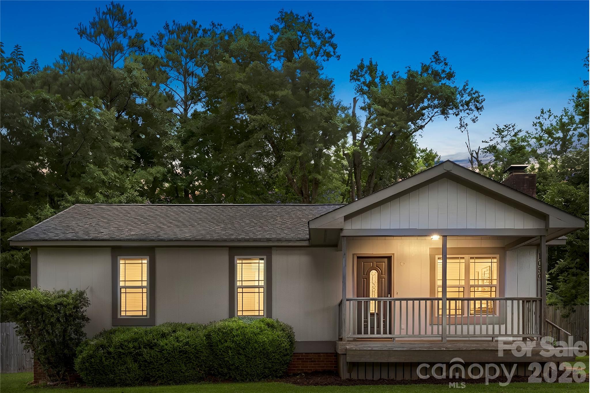 1050 Hay Row Road — Clover