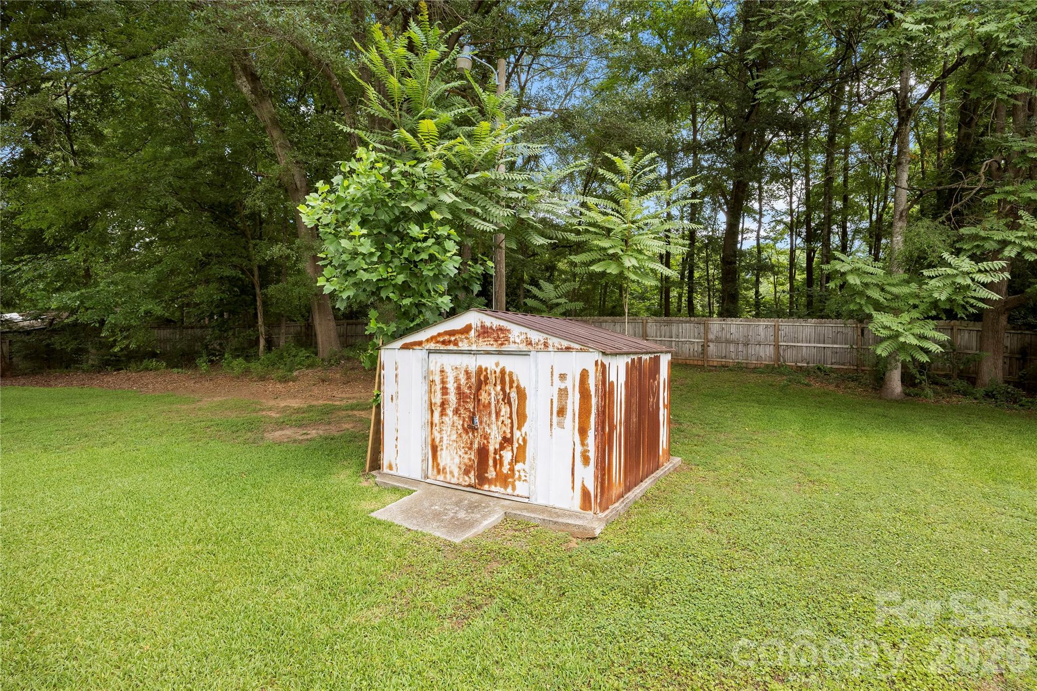 1050 Hay Row Road — Clover