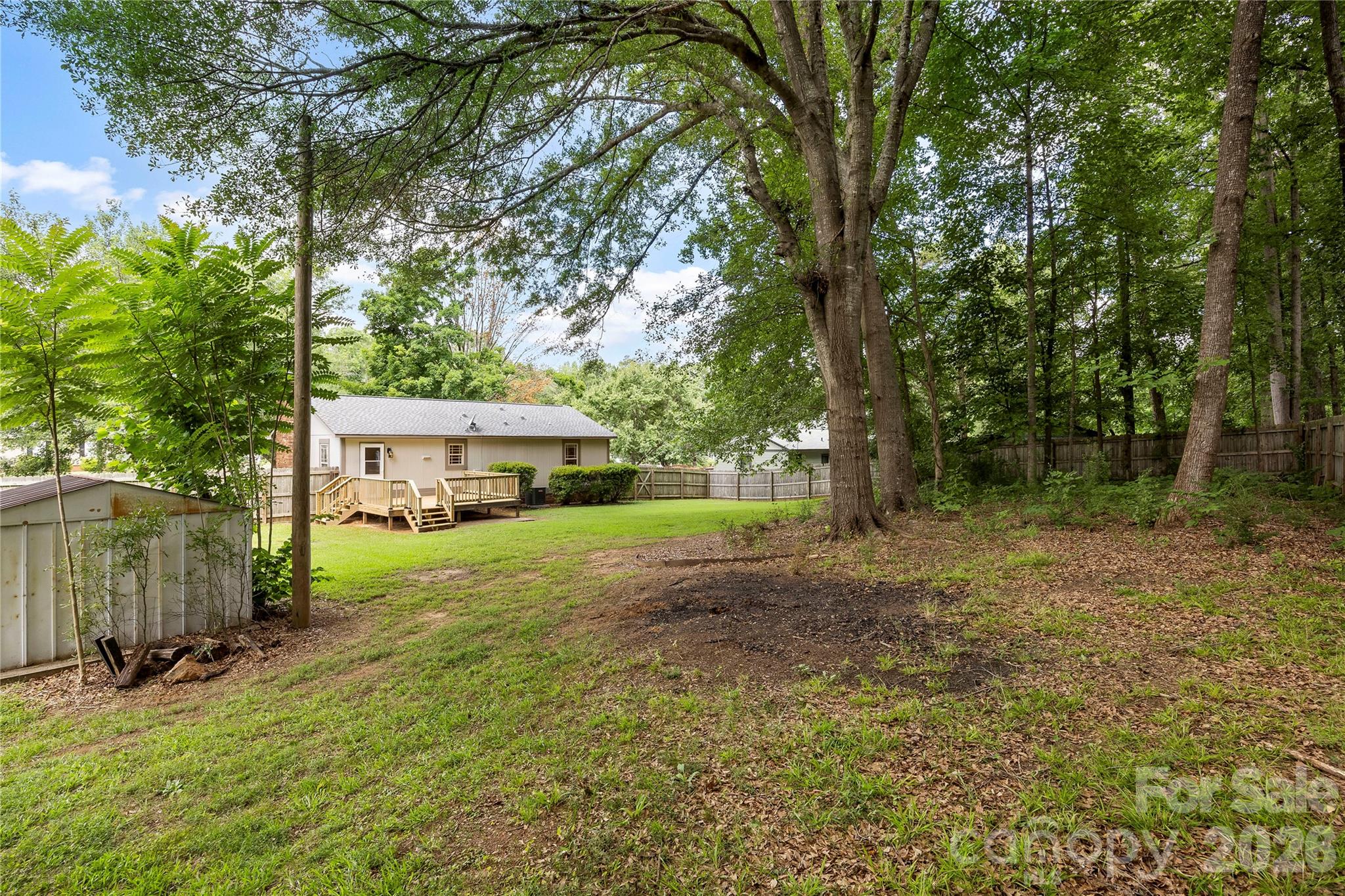 1050 Hay Row Road — Clover