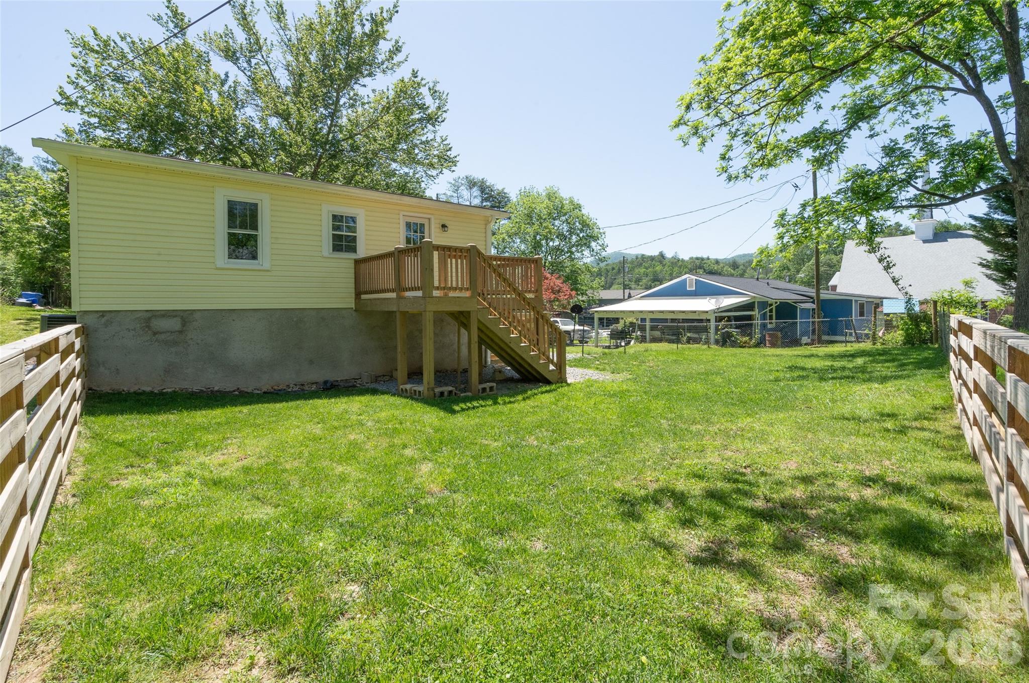 250 Oakdale Street — Brevard