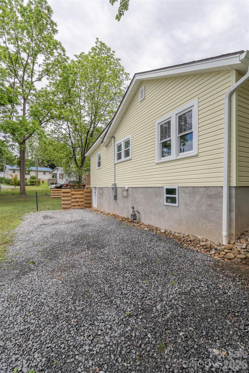 250 Oakdale Street — Brevard