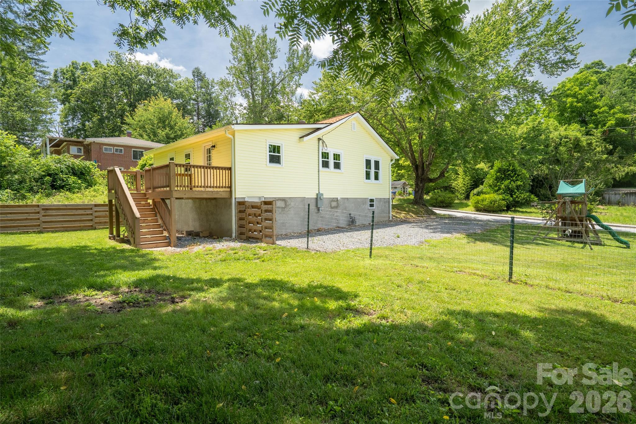 250 Oakdale Street — Brevard