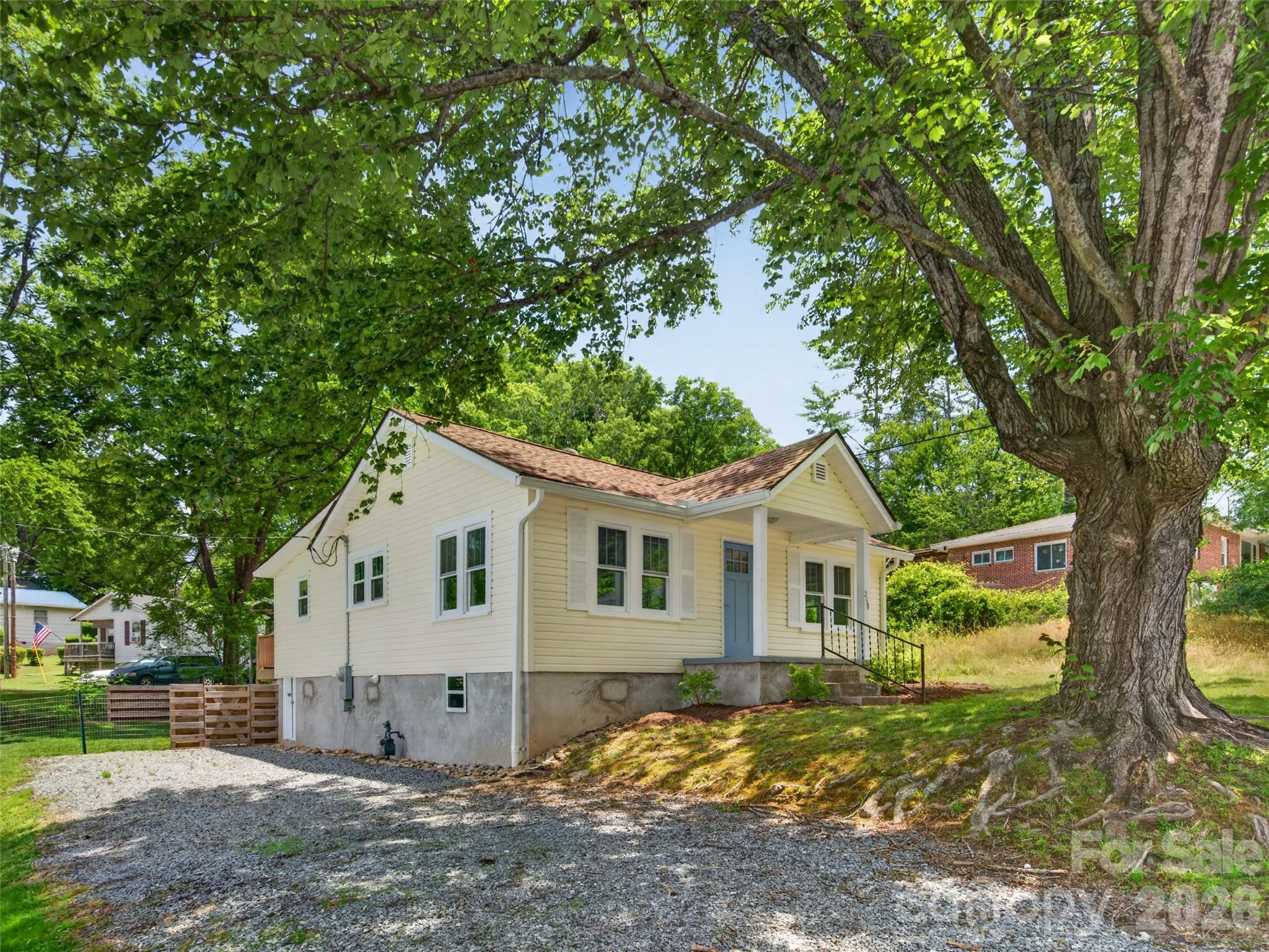 250 Oakdale Street — Brevard