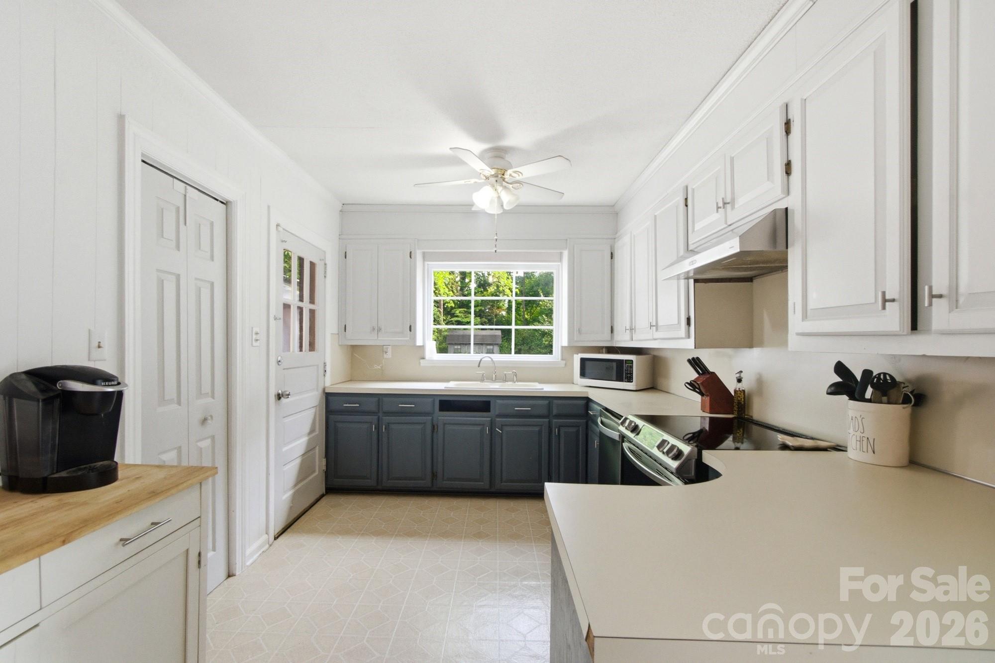 1616 Statesville Boulevard — Salisbury